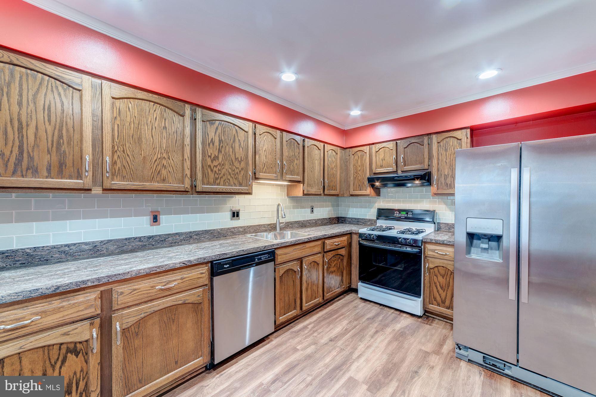 HUNTER VILLAGE - Residential