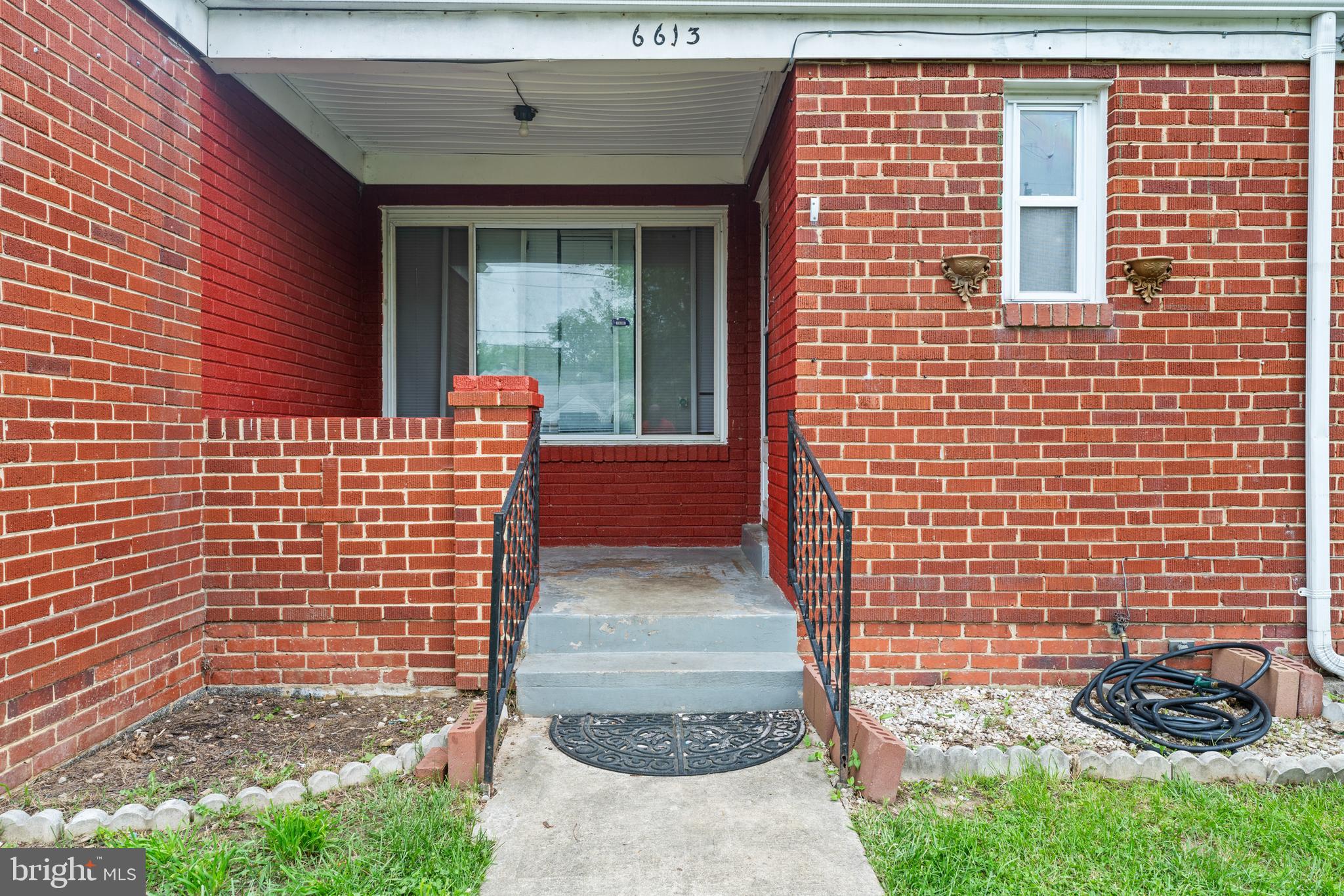 RIGGS MANOR - Residential