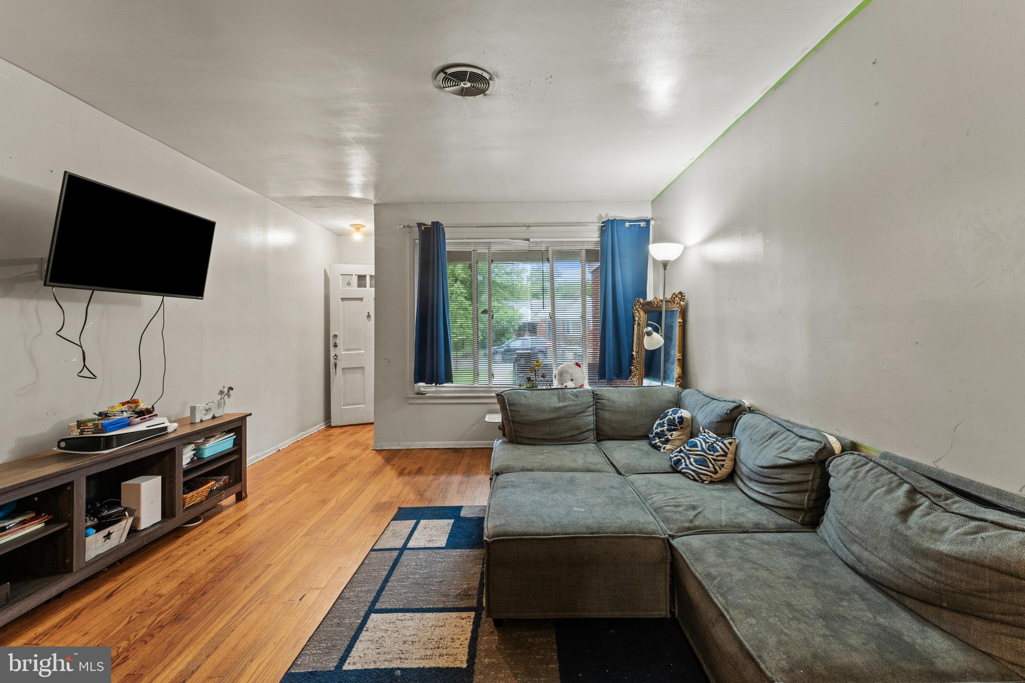 RIGGS MANOR - Residential