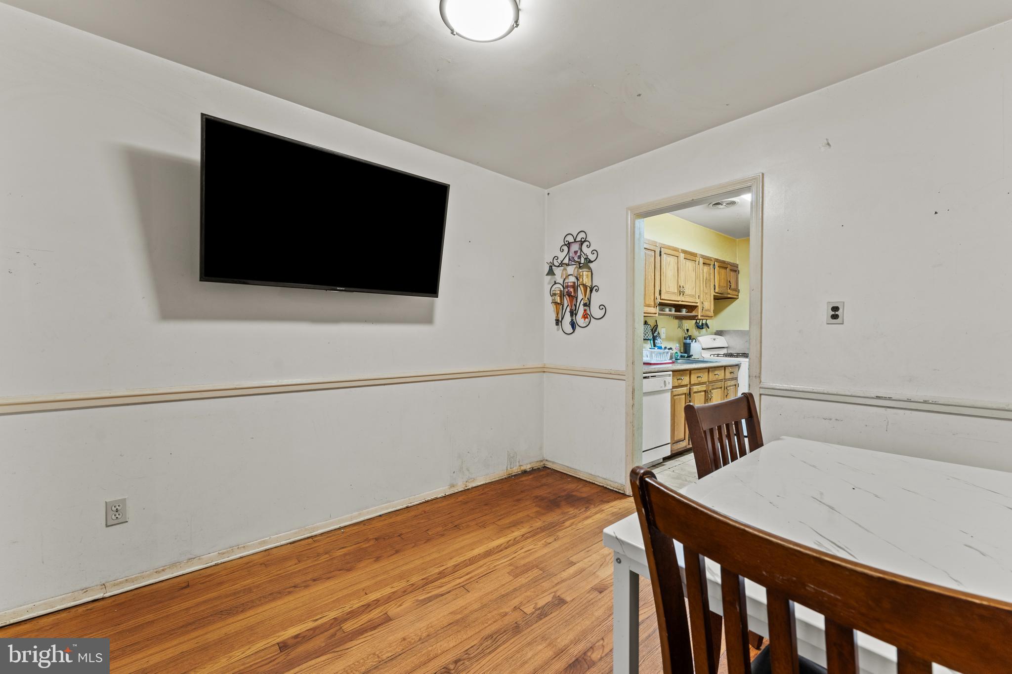 RIGGS MANOR - Residential