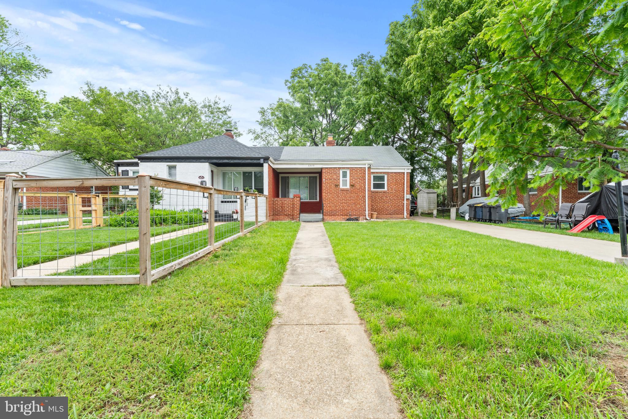 RIGGS MANOR - Residential