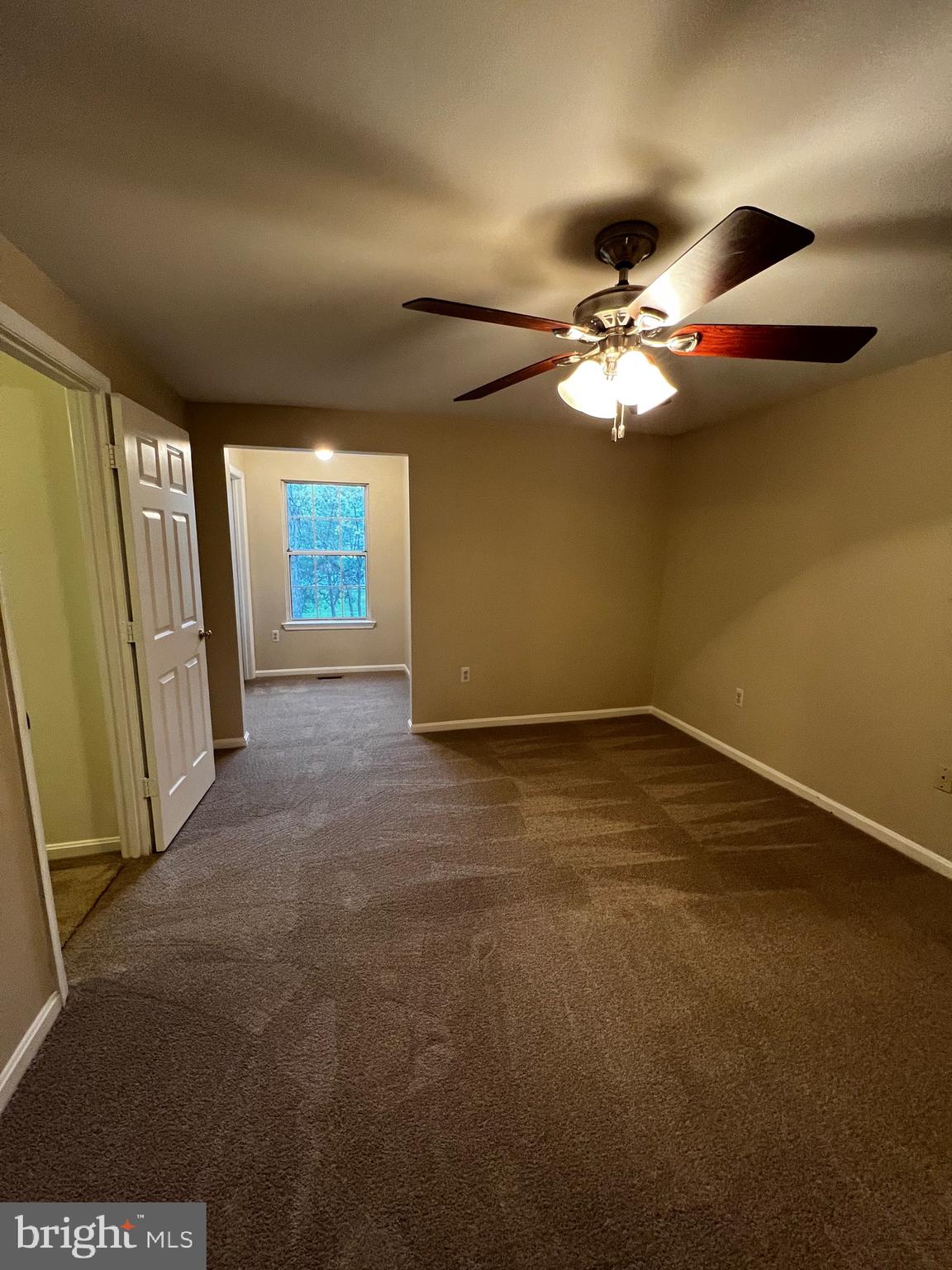 HAMPSHIRE - Residential