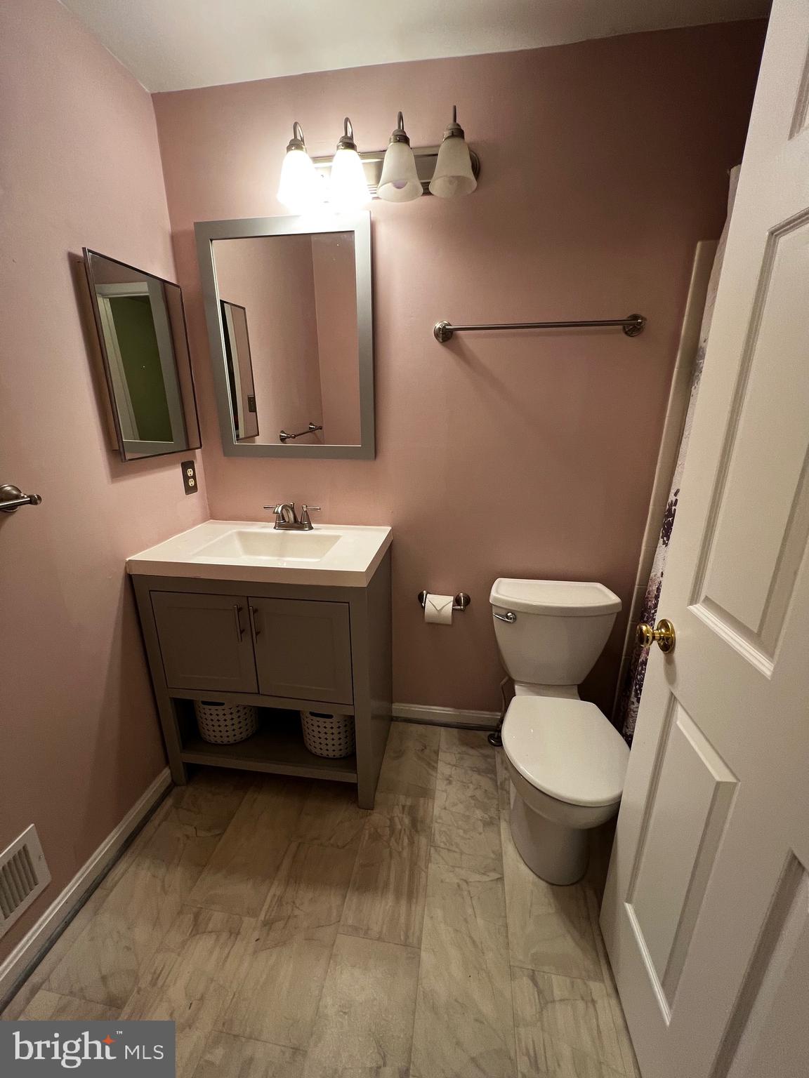 HAMPSHIRE - Residential