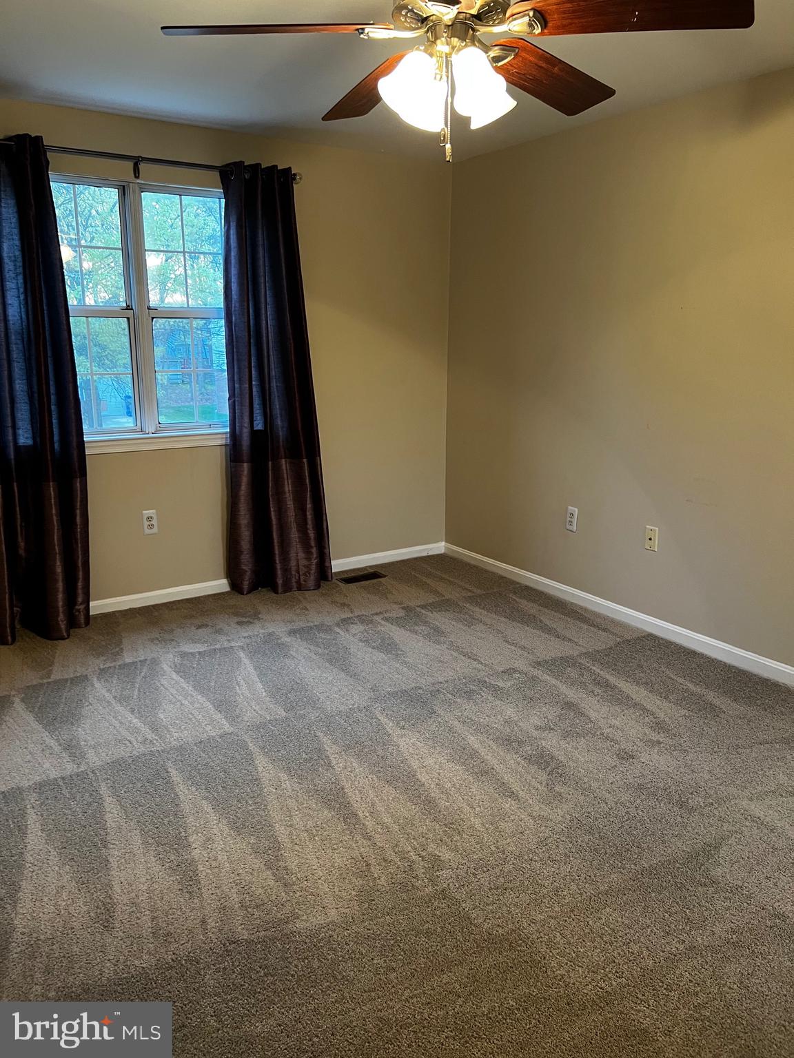 HAMPSHIRE - Residential