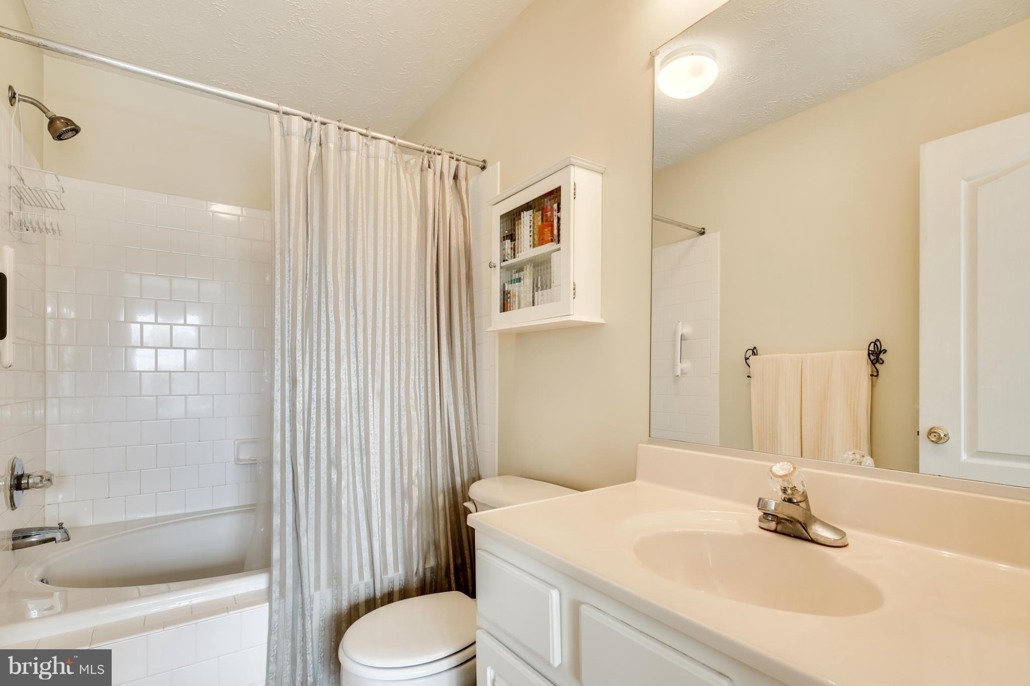 HOWARDS RIDGE - Residential