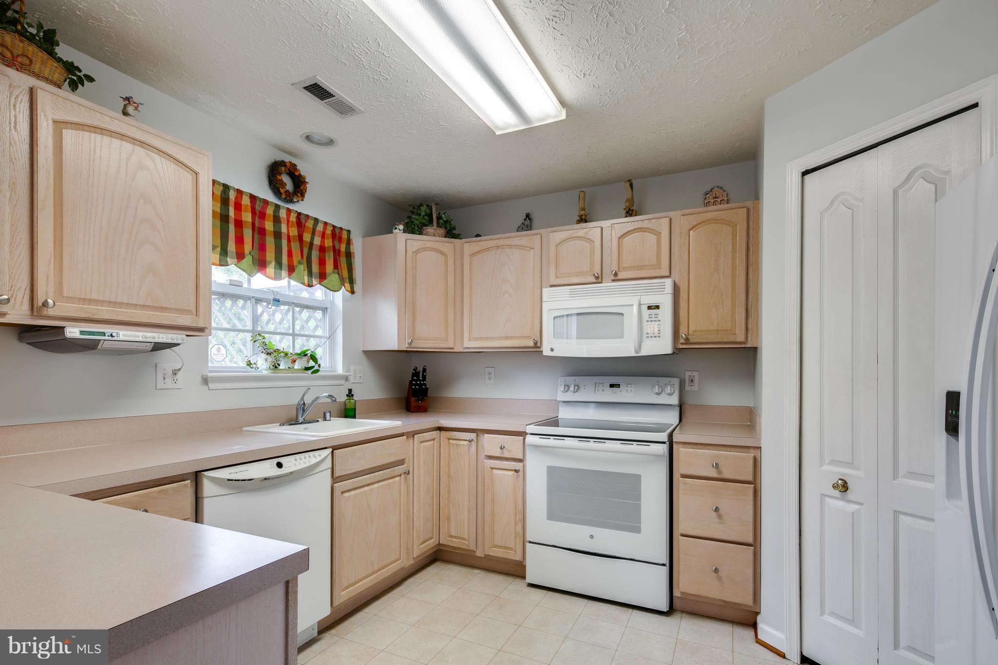 HOWARDS RIDGE - Residential