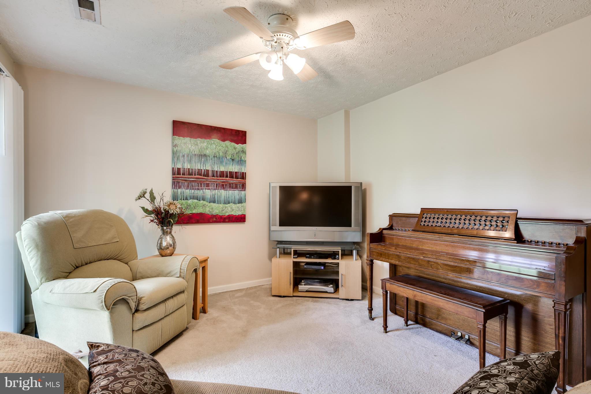 HOWARDS RIDGE - Residential