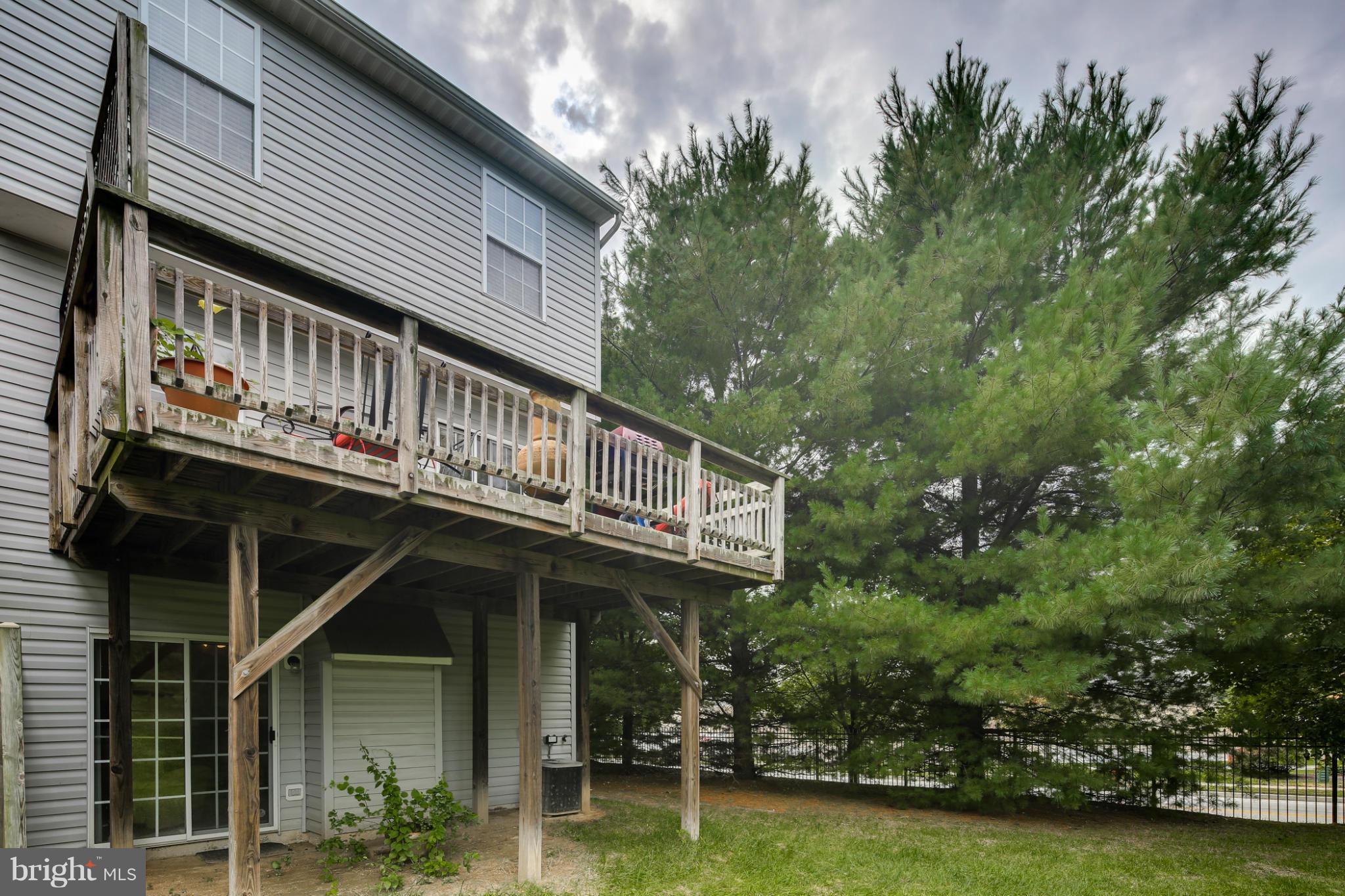 HOWARDS RIDGE - Residential