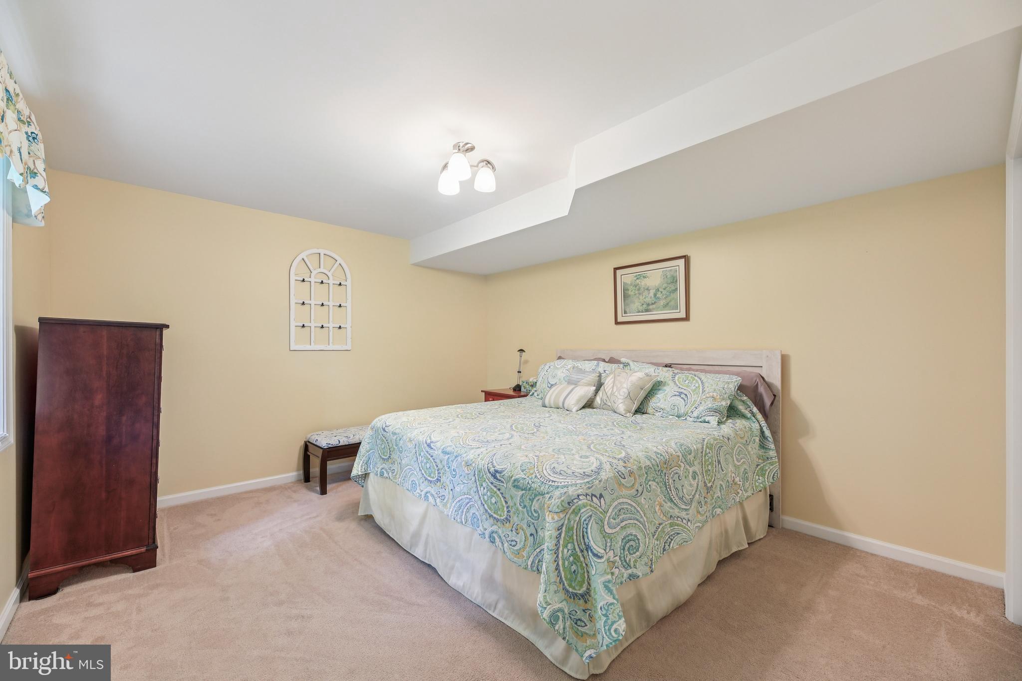 GLENCOE MANOR - Residential