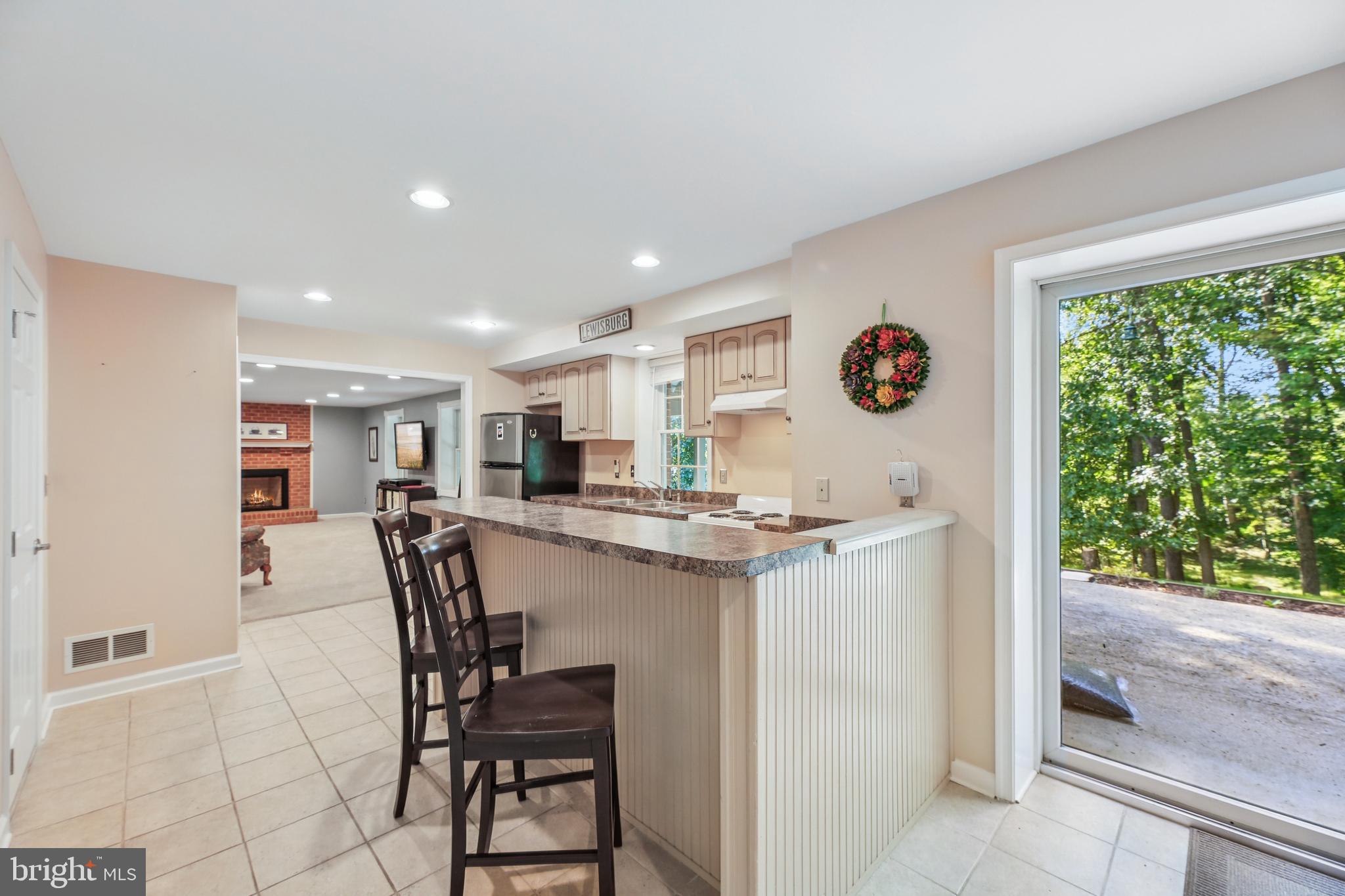 GLENCOE MANOR - Residential