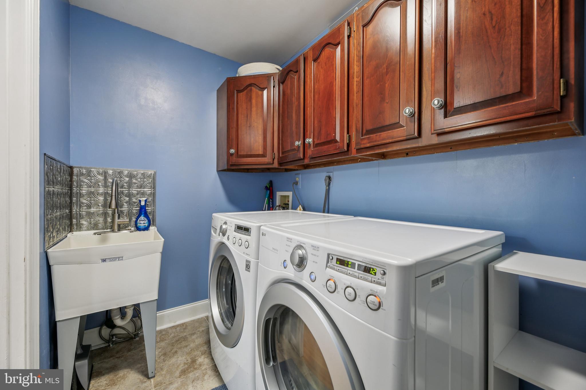 GLENCOE MANOR - Residential