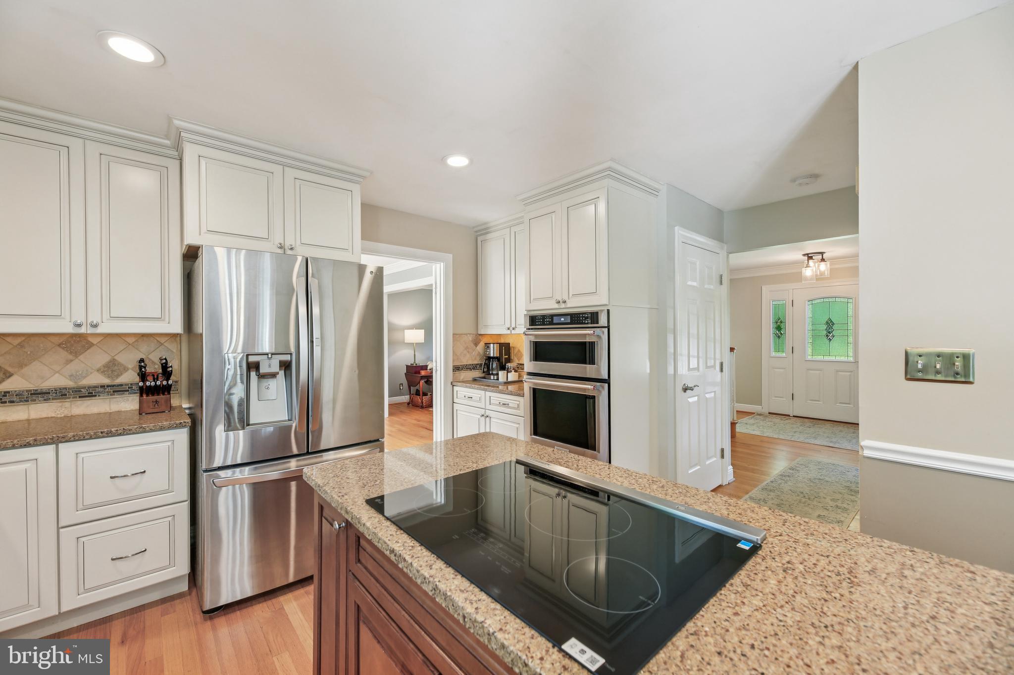 GLENCOE MANOR - Residential