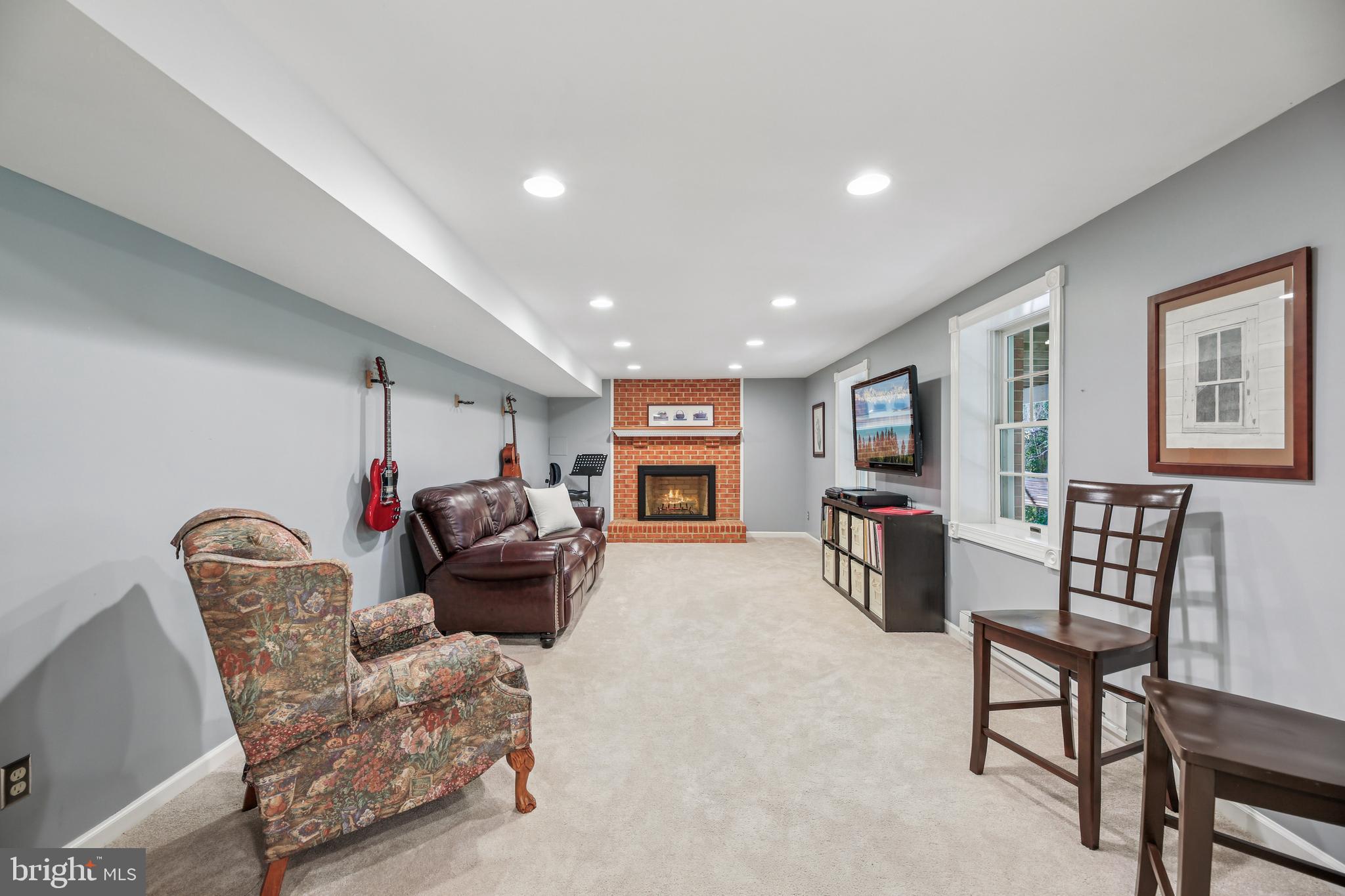 GLENCOE MANOR - Residential