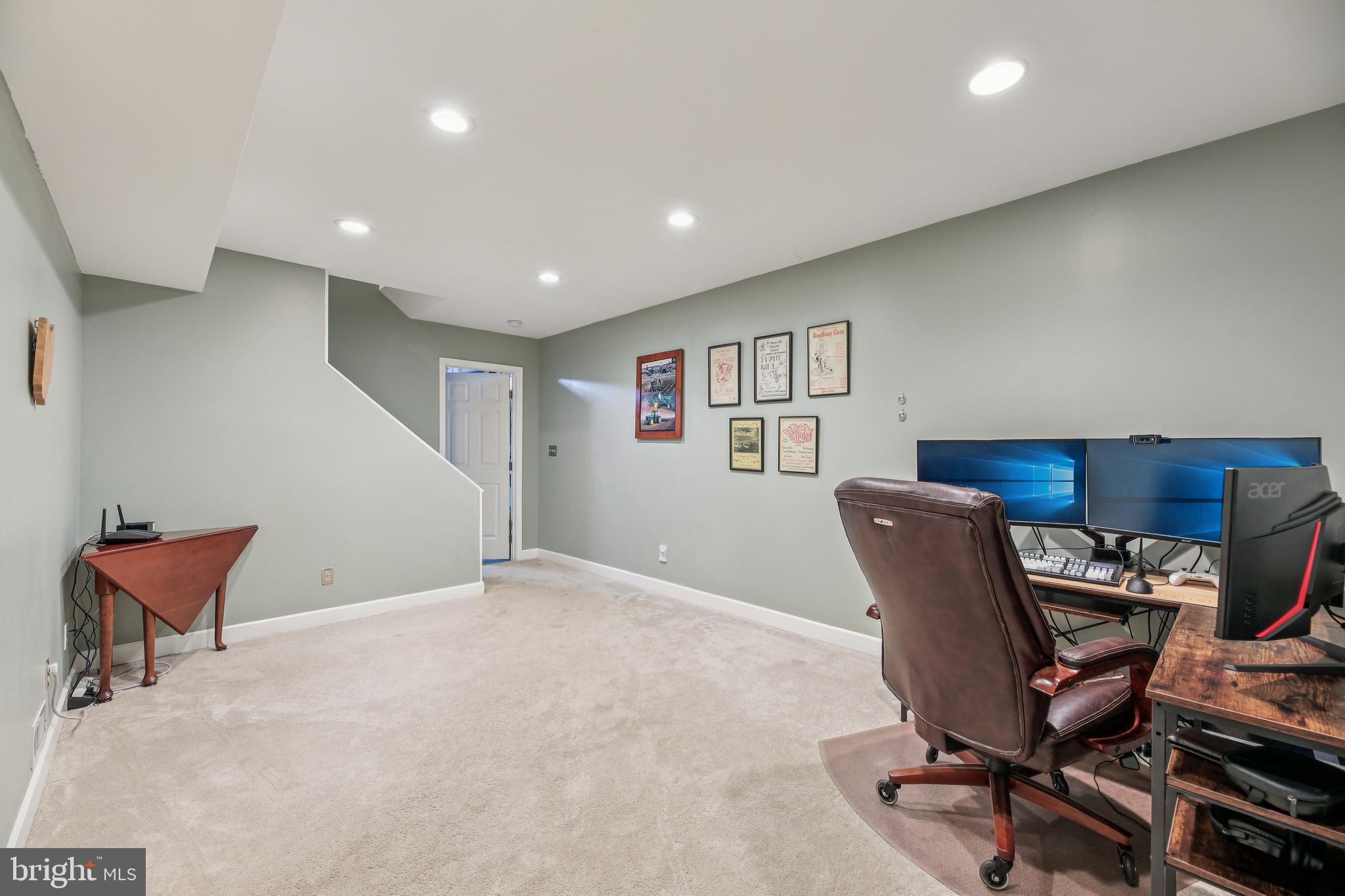 GLENCOE MANOR - Residential