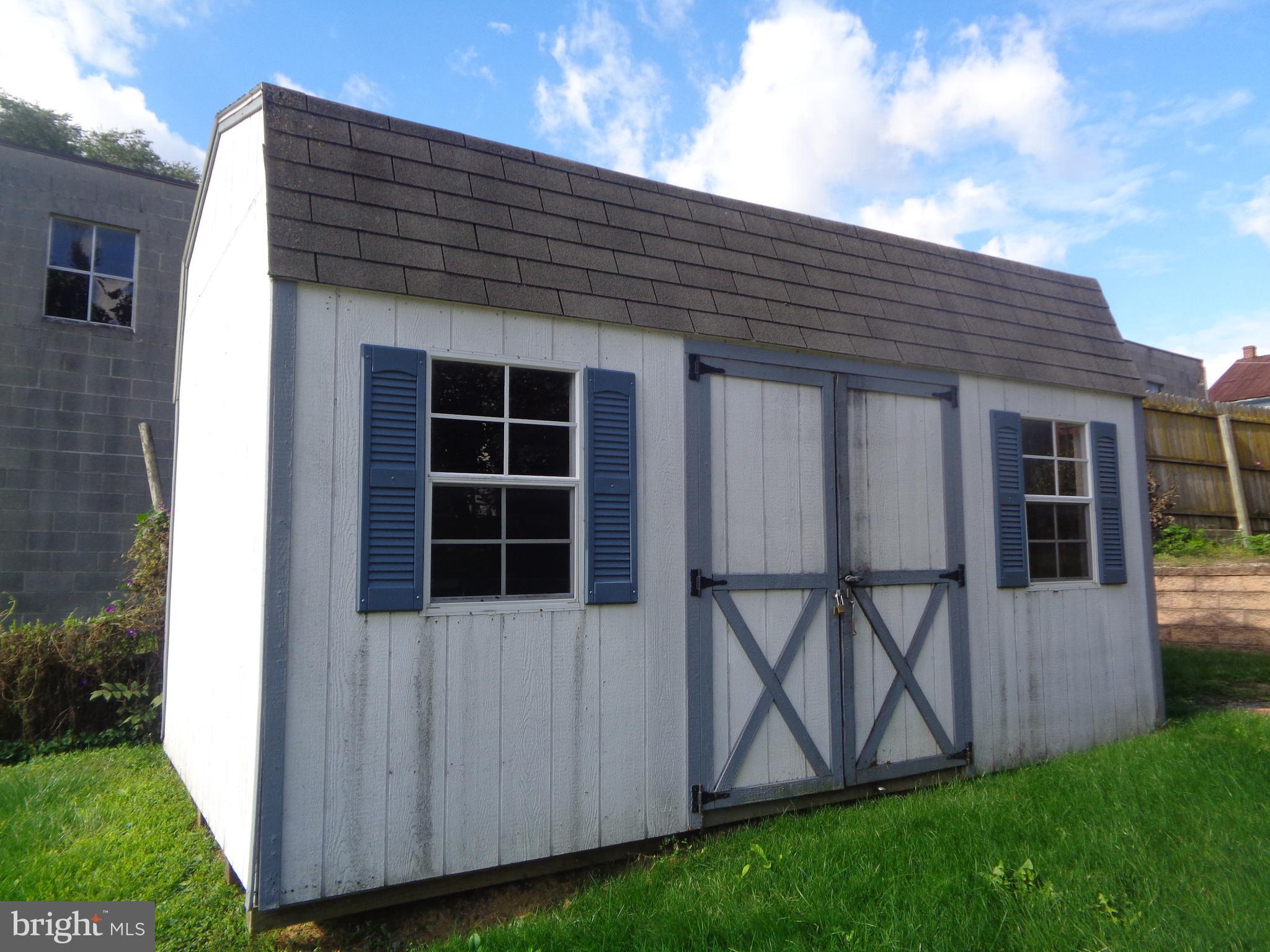 LEWISTOWN BORO - Residential