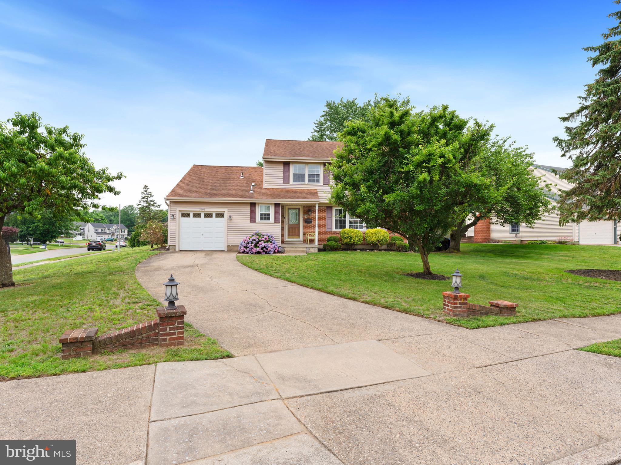 2505 YELLOWSTONE ROAD