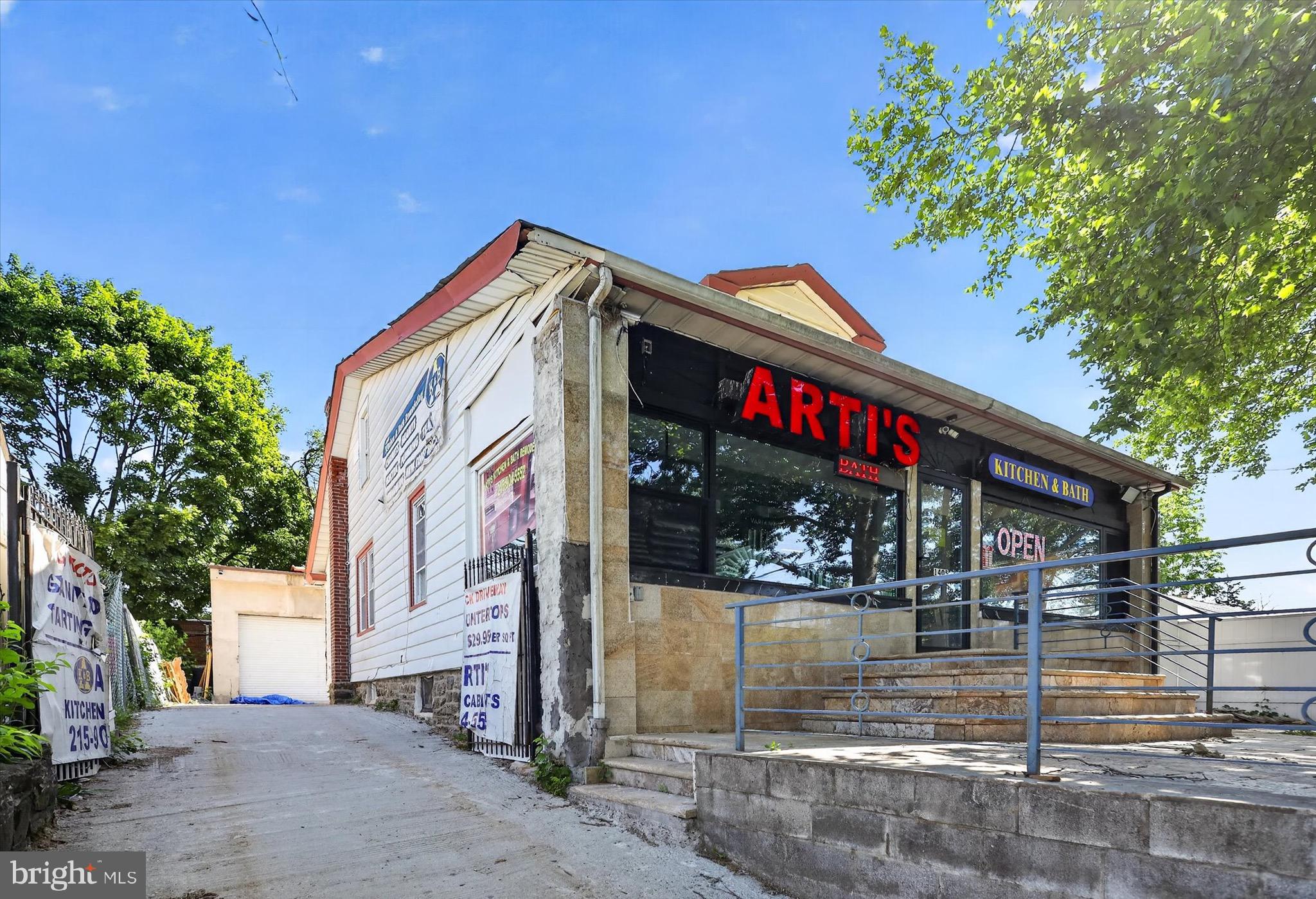 1405 COTTMAN AVENUE 09