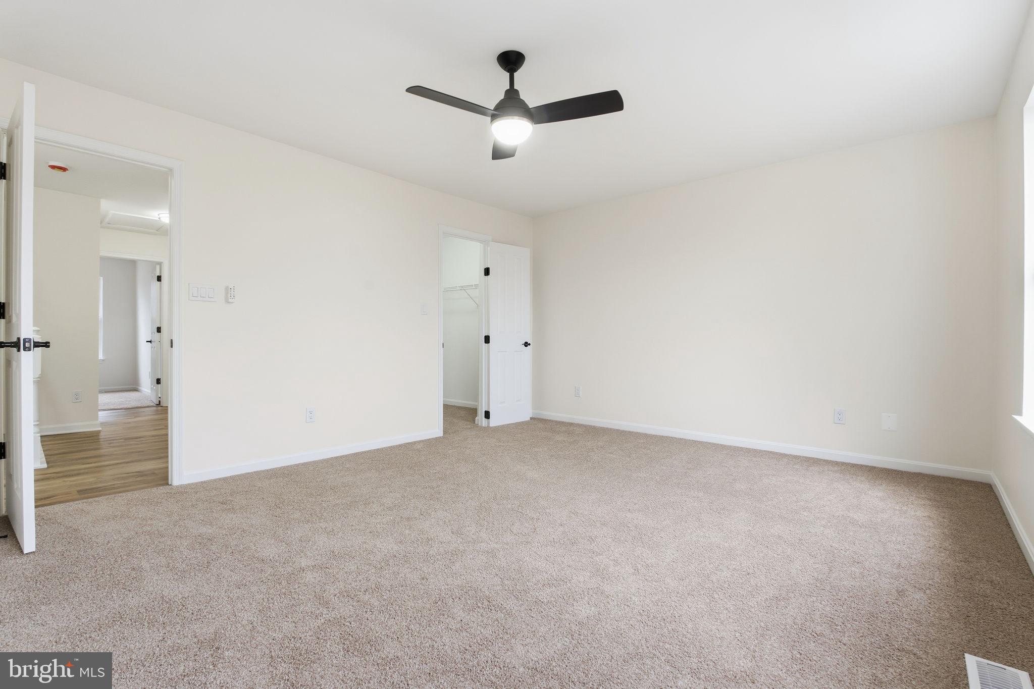 CARROLLWOOD MANOR - Residential