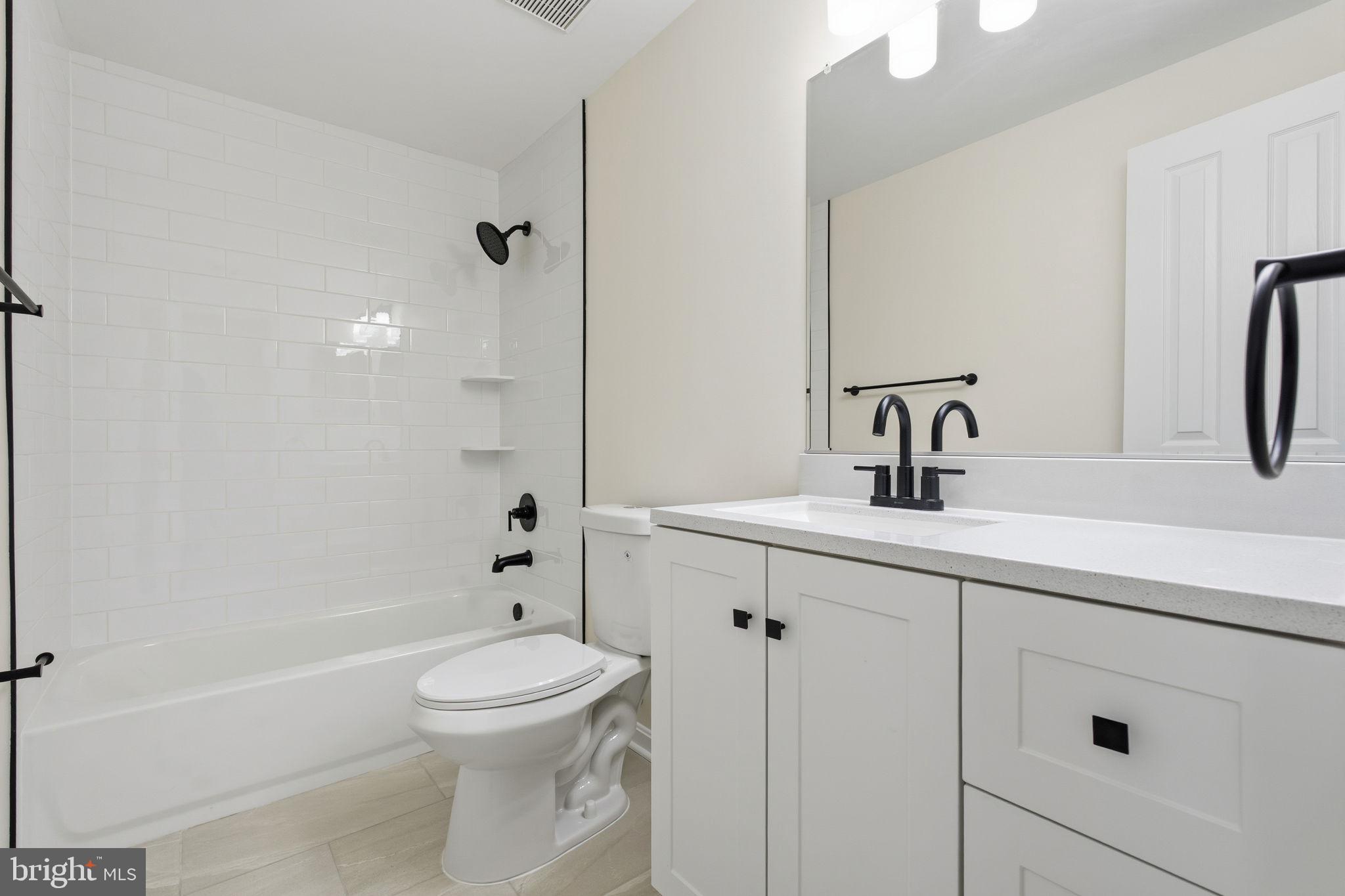 CARROLLWOOD MANOR - Residential