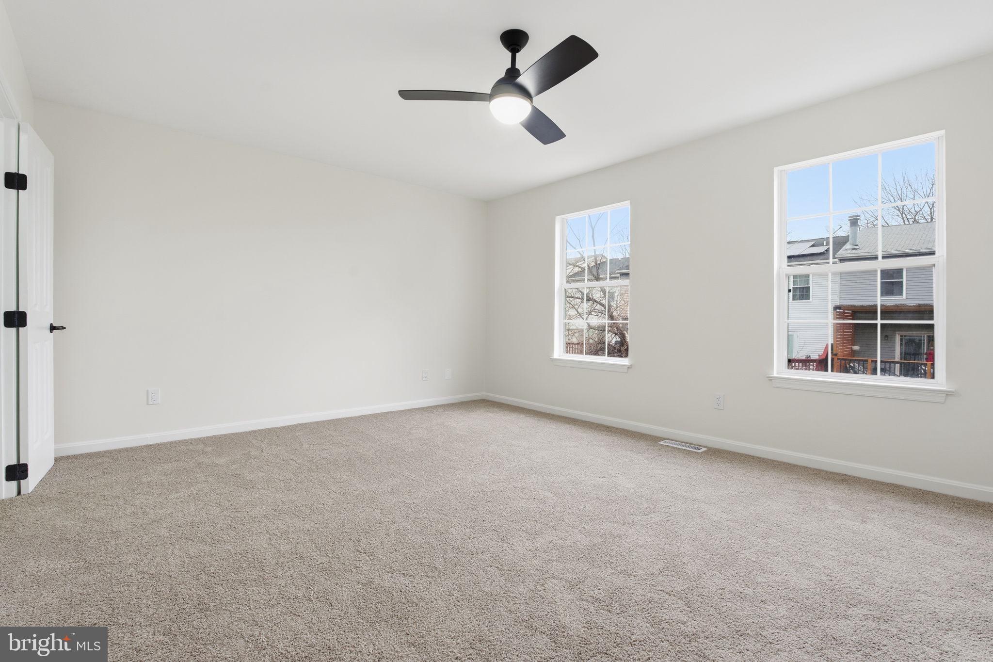 CARROLLWOOD MANOR - Residential