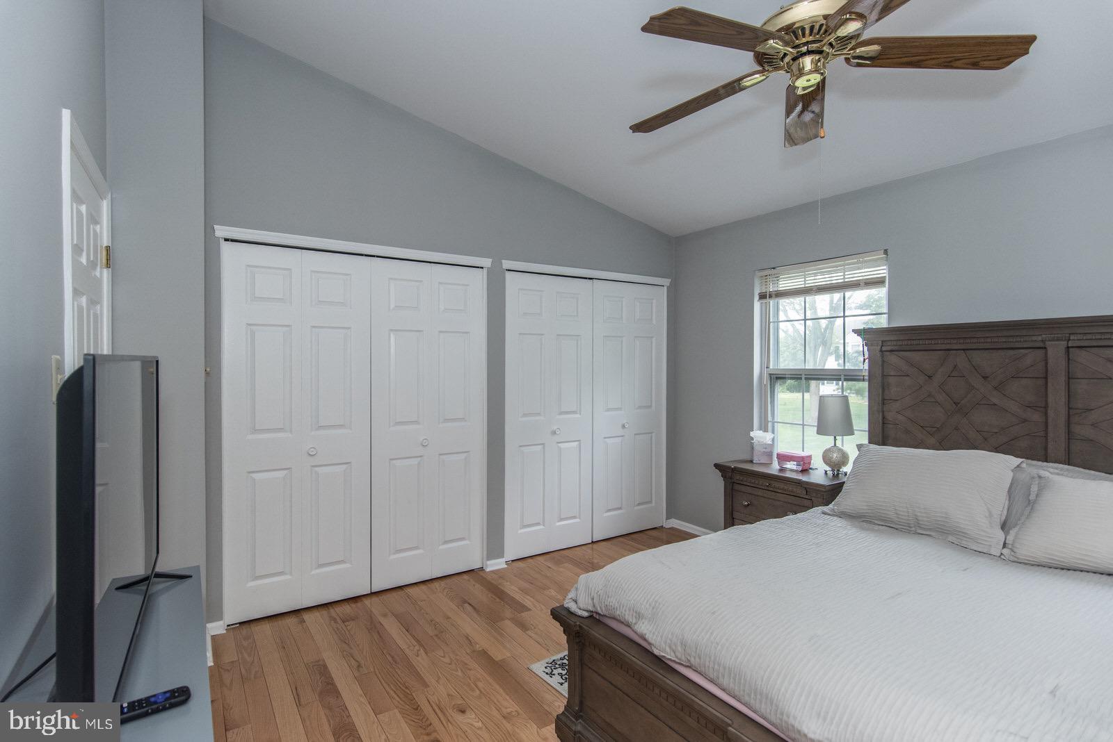 VILLAGE SHIRES - Residential