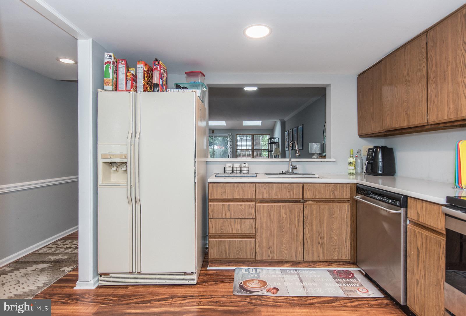 VILLAGE SHIRES - Residential