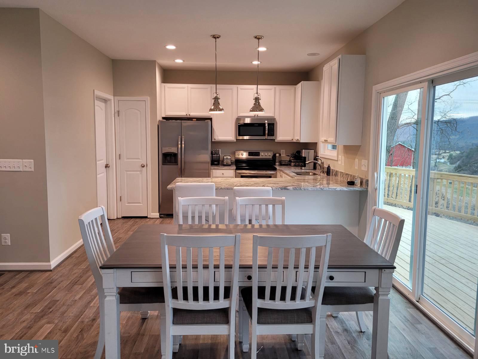 JUNEWOOD ESTATES - Residential Lease