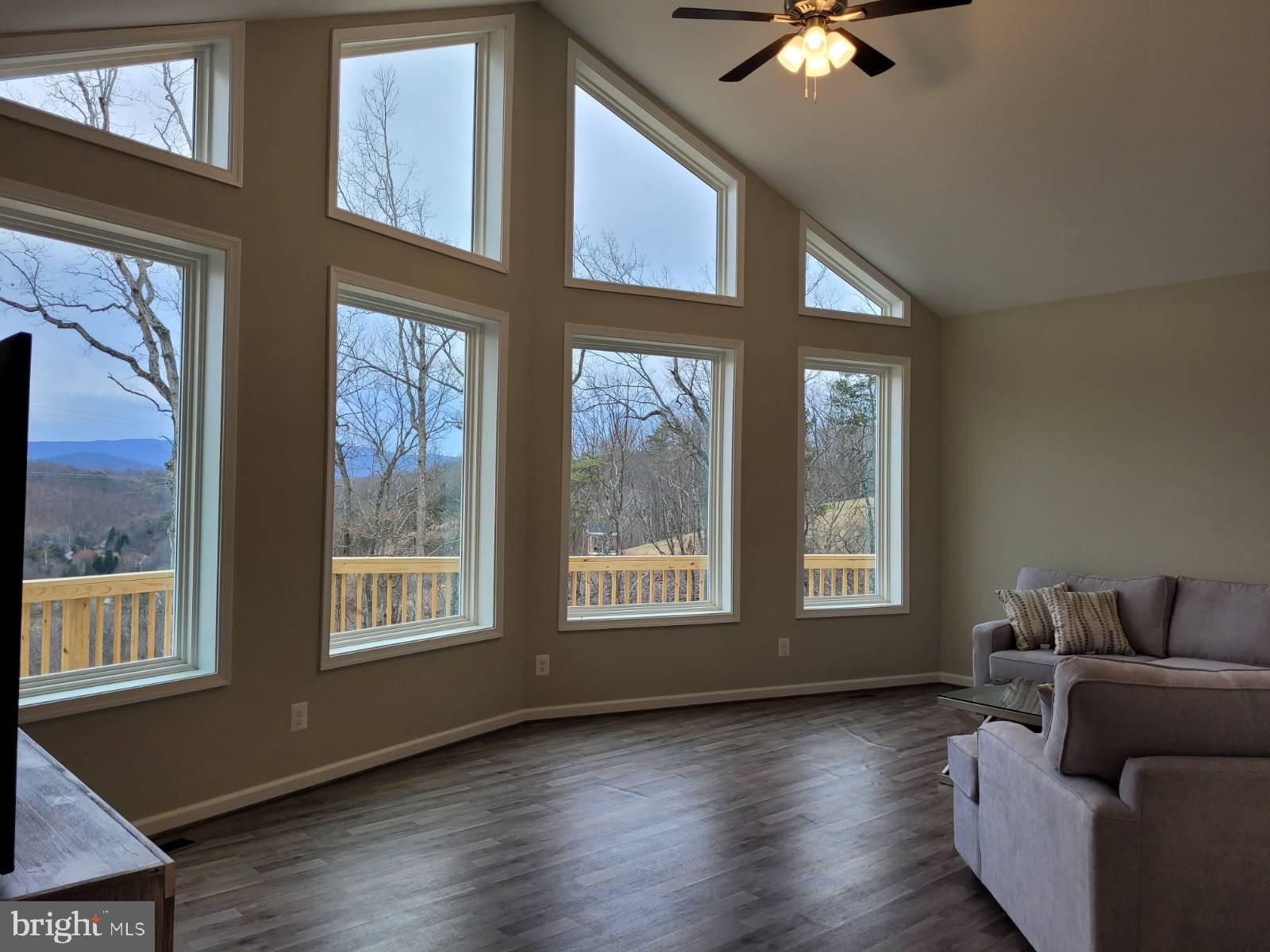 JUNEWOOD ESTATES - Residential Lease