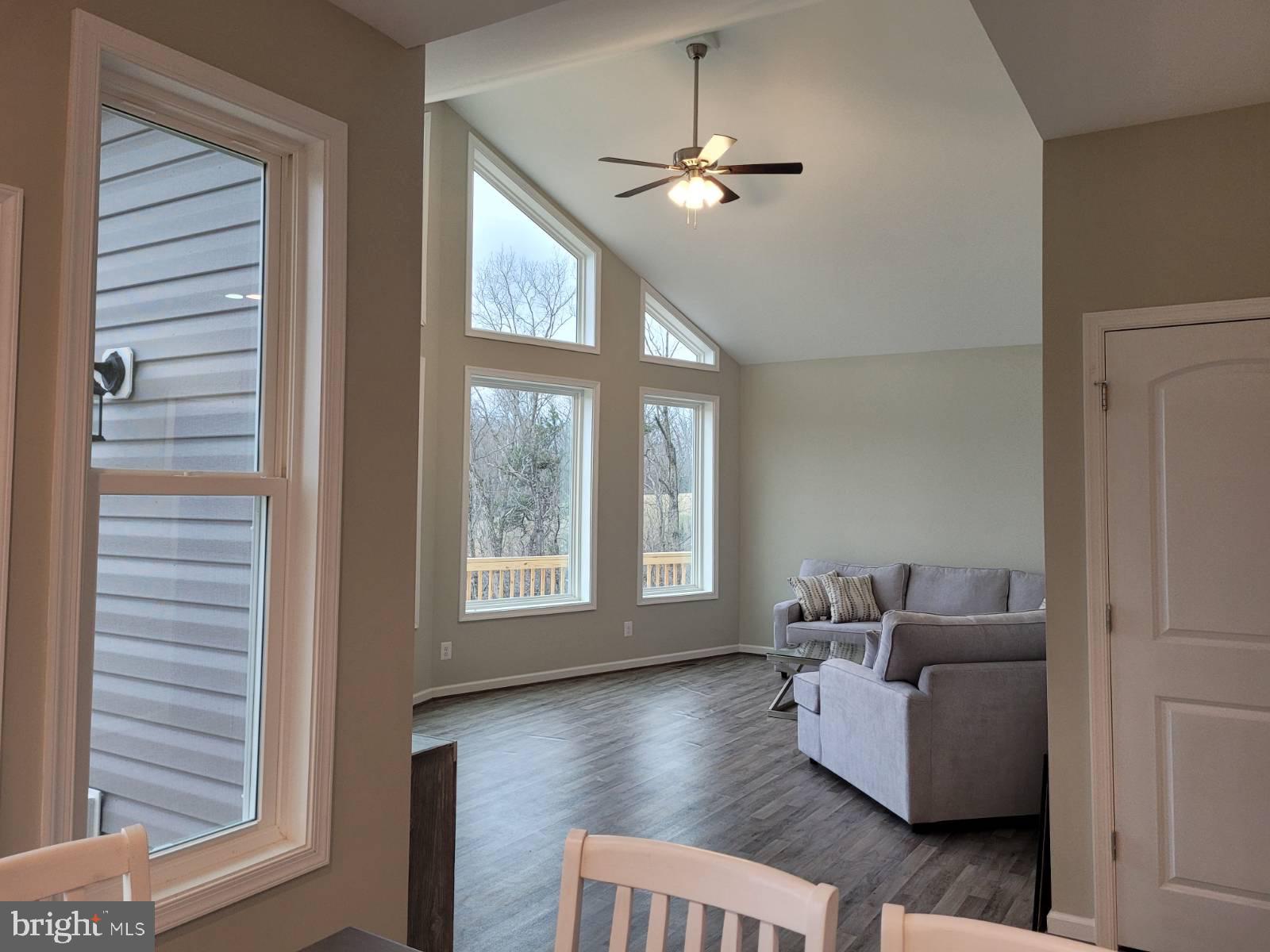 JUNEWOOD ESTATES - Residential Lease