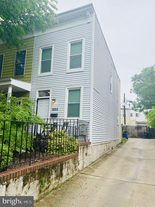 1520 CONSTITUTION AVENUE NE