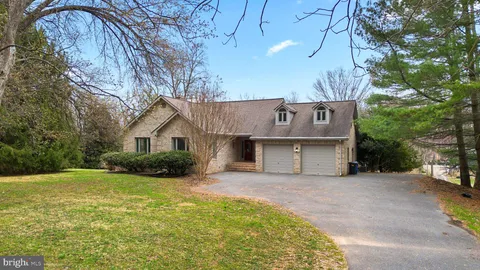 5808 Riggs Road, Gaithersburg, MD MLS: MDMC2168438