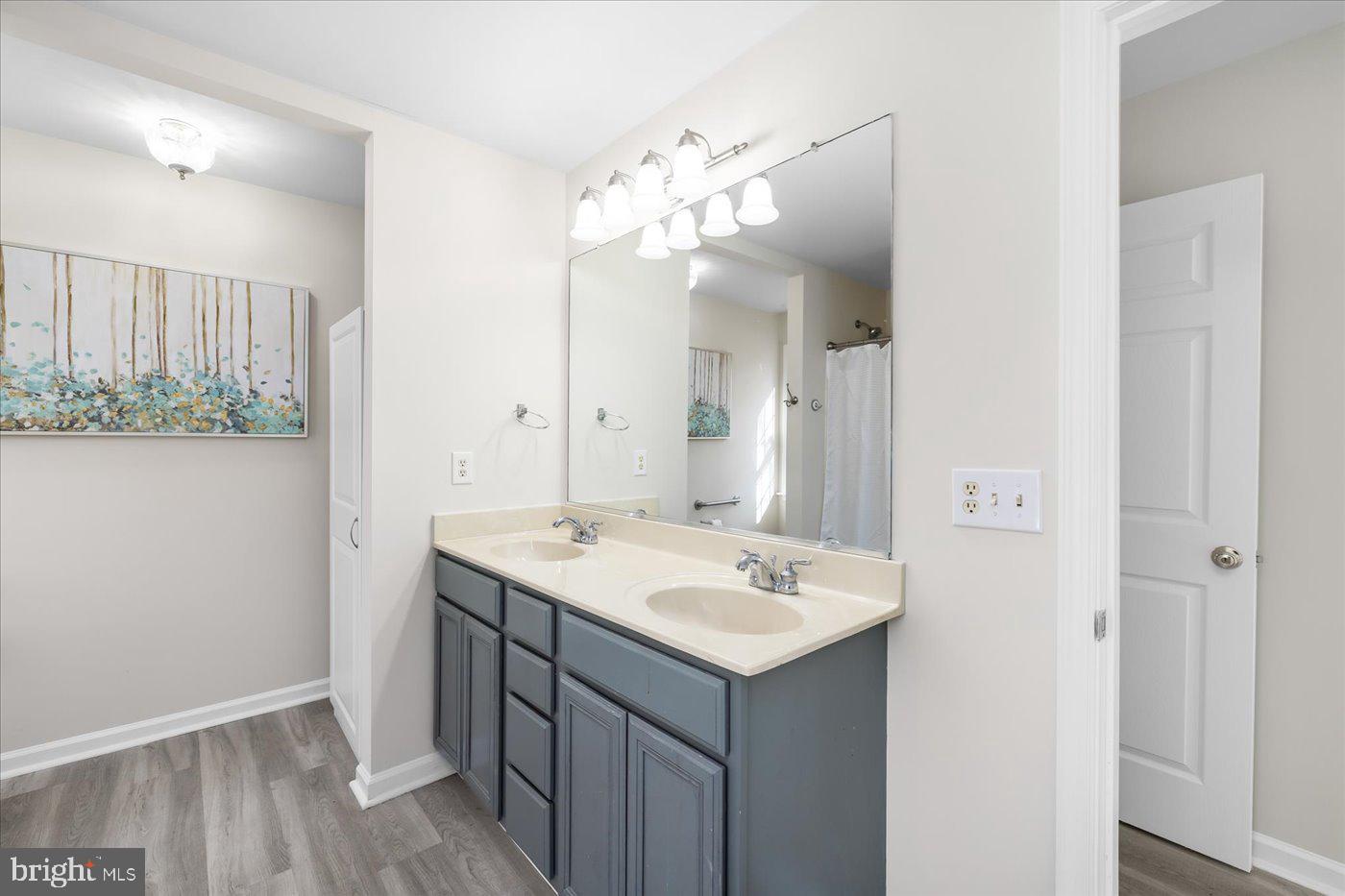 LAKE LAND OR - Residential