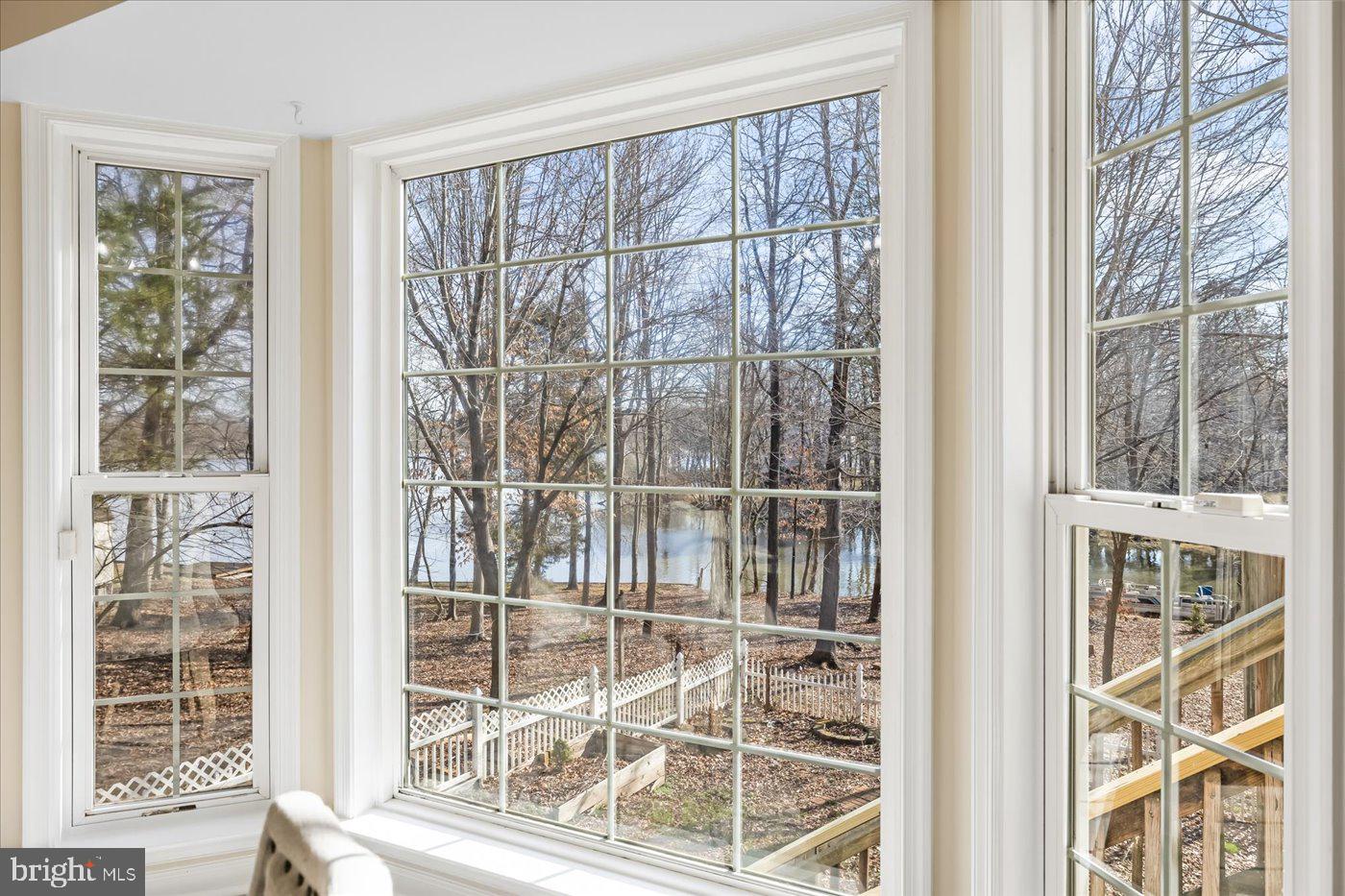 LAKE LAND OR - Residential