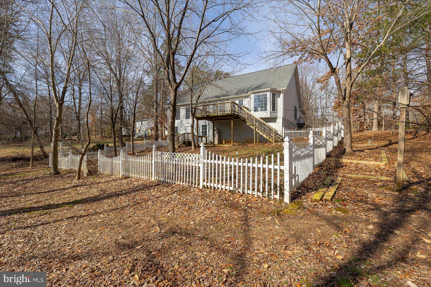 LAKE LAND OR - Residential