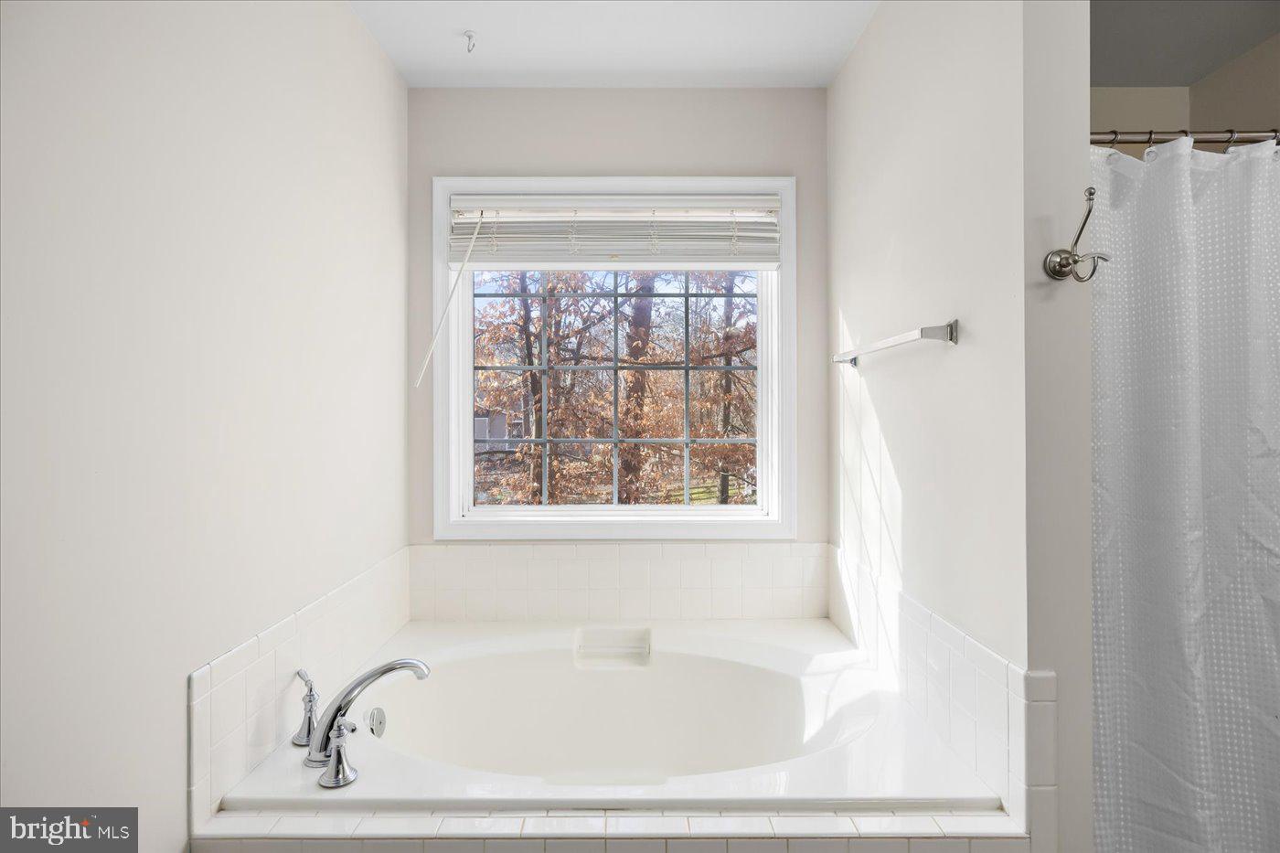 LAKE LAND OR - Residential