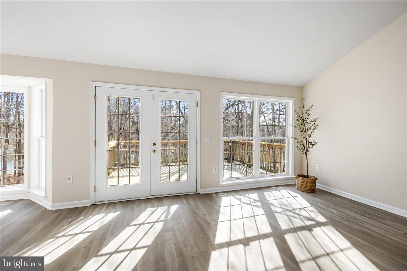 LAKE LAND OR - Residential