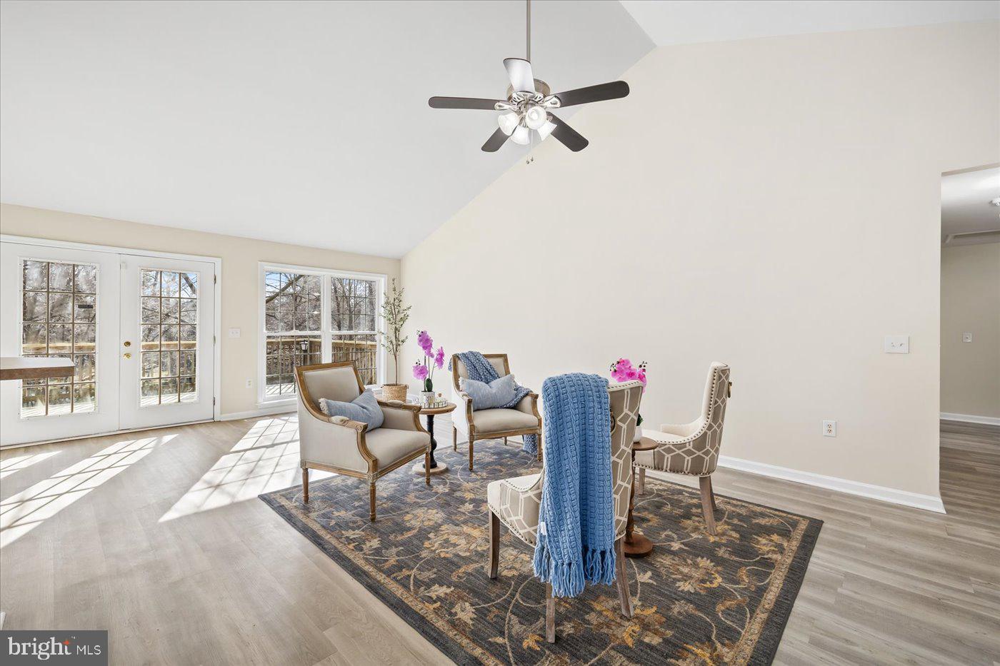 LAKE LAND OR - Residential