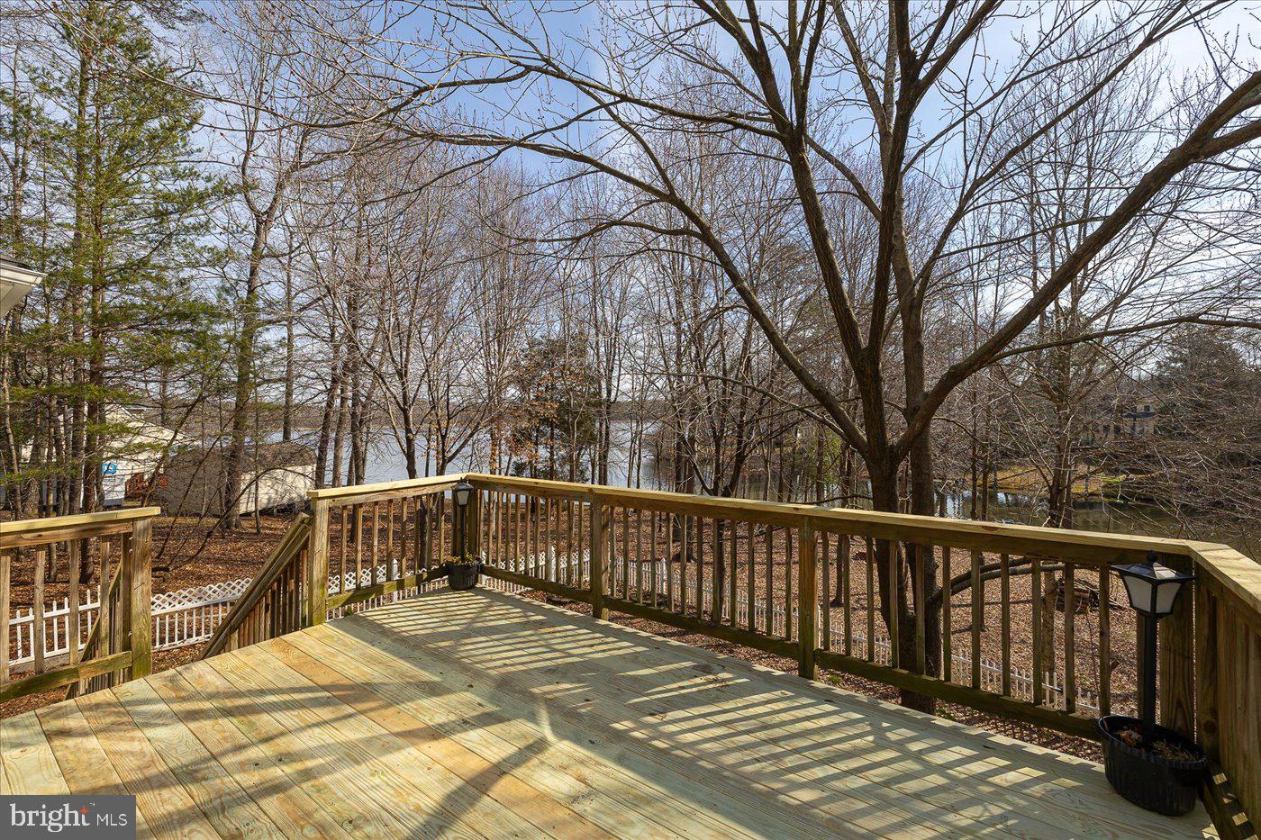 LAKE LAND OR - Residential