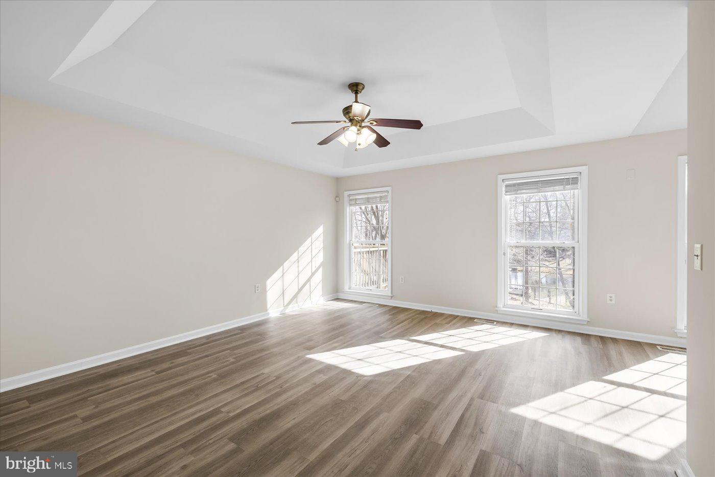 LAKE LAND OR - Residential