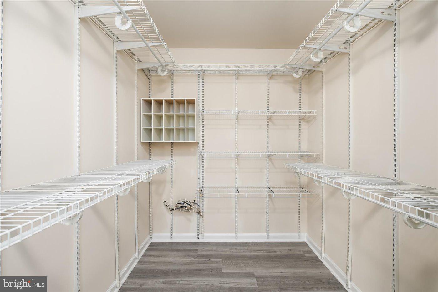 LAKE LAND OR - Residential