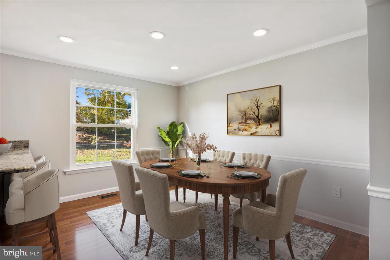 DERWOOD STATION - Residential Lease