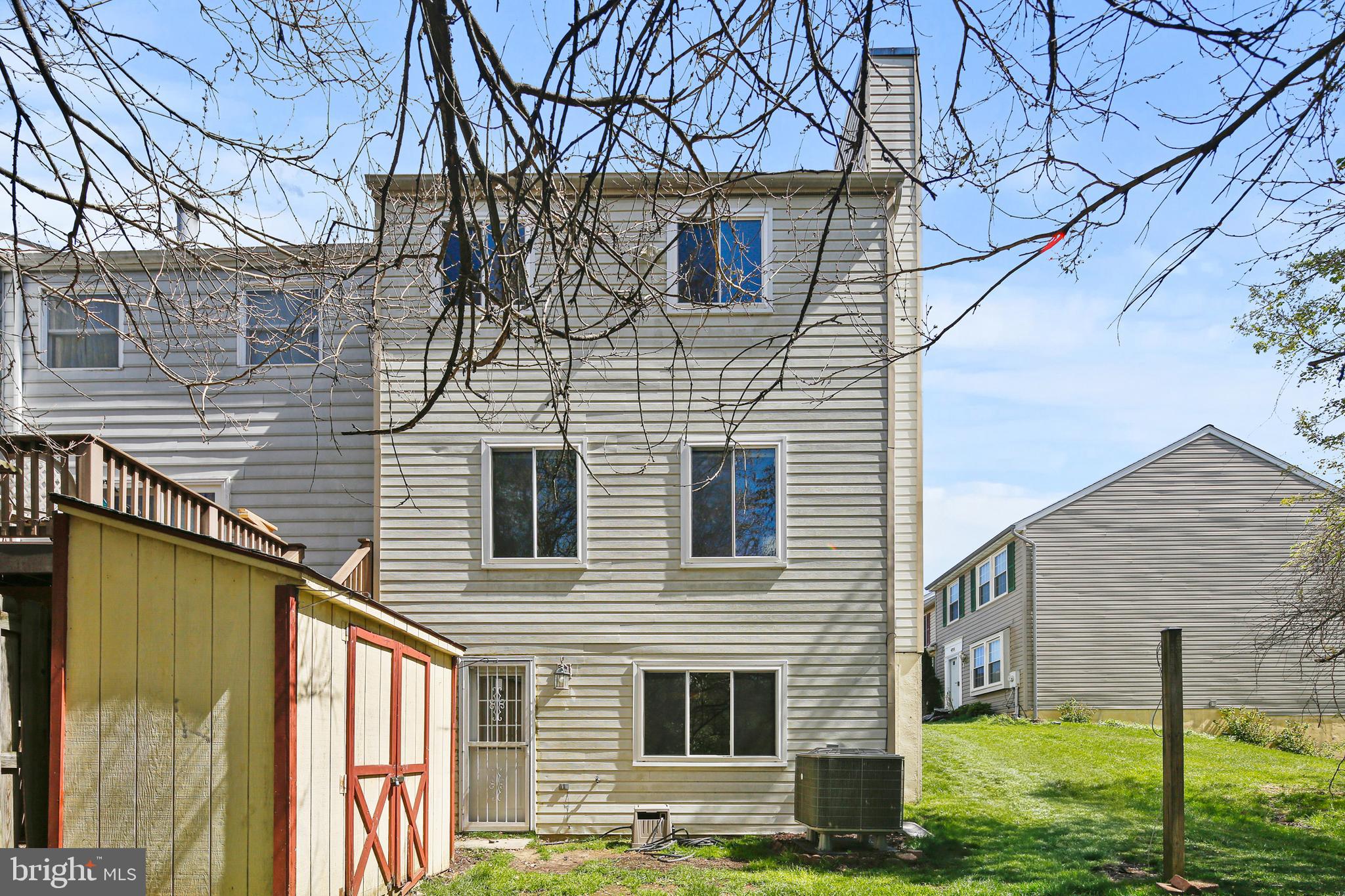 SADDLE CREEK - Residential