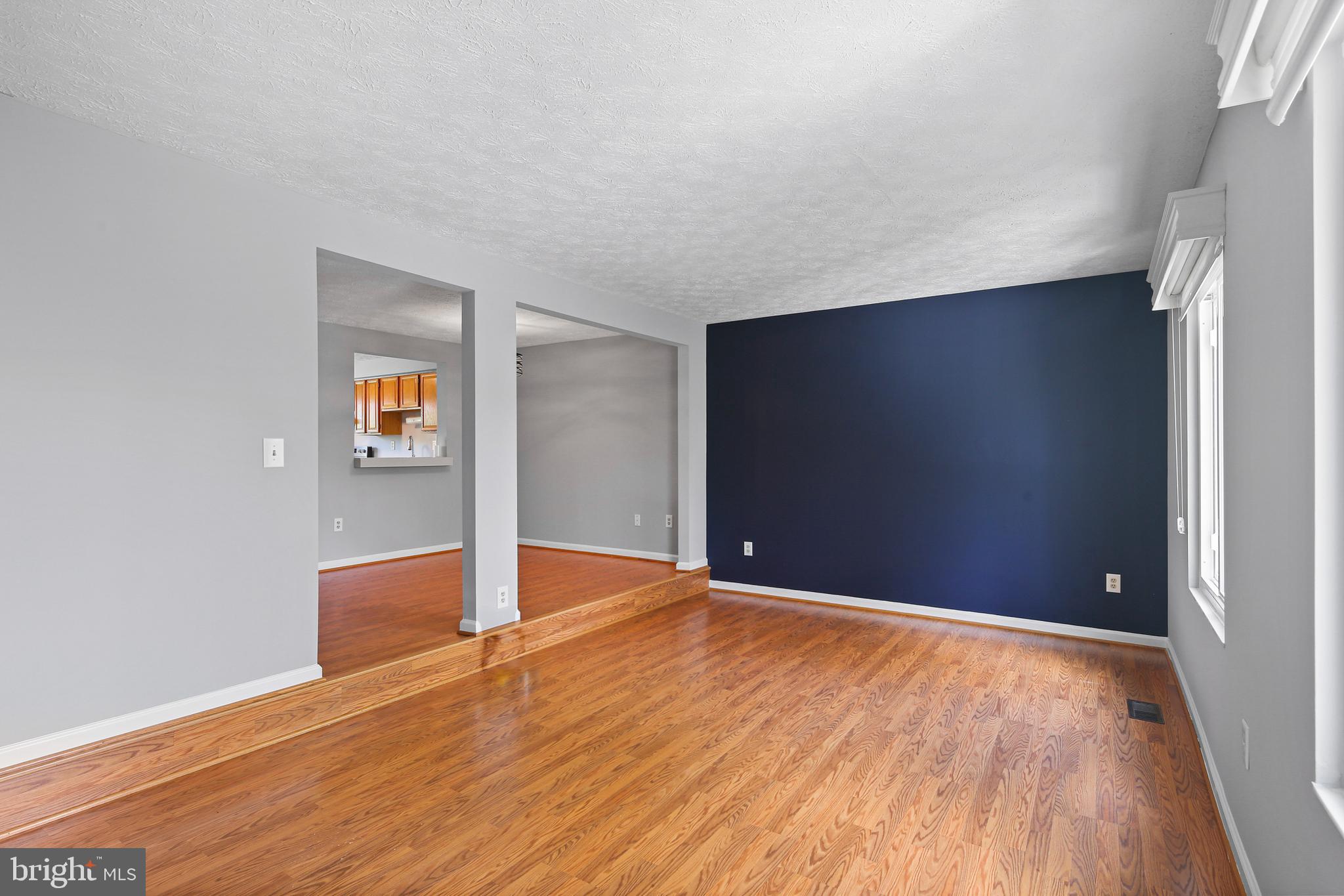 SADDLE CREEK - Residential