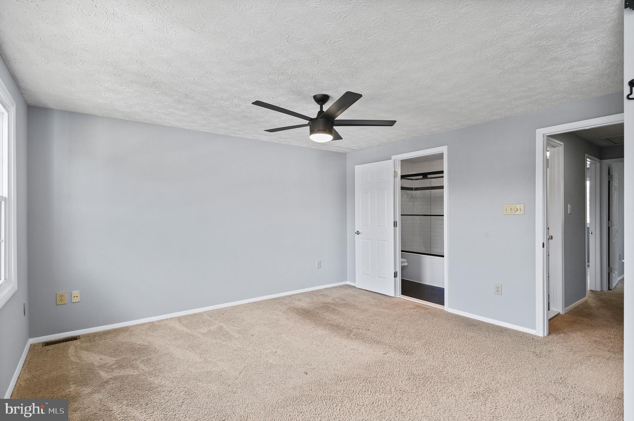 SADDLE CREEK - Residential