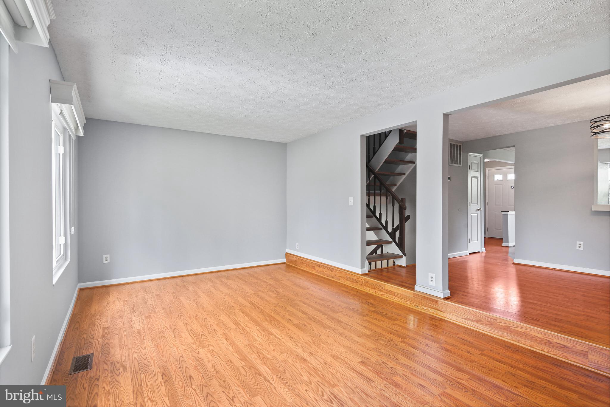 SADDLE CREEK - Residential