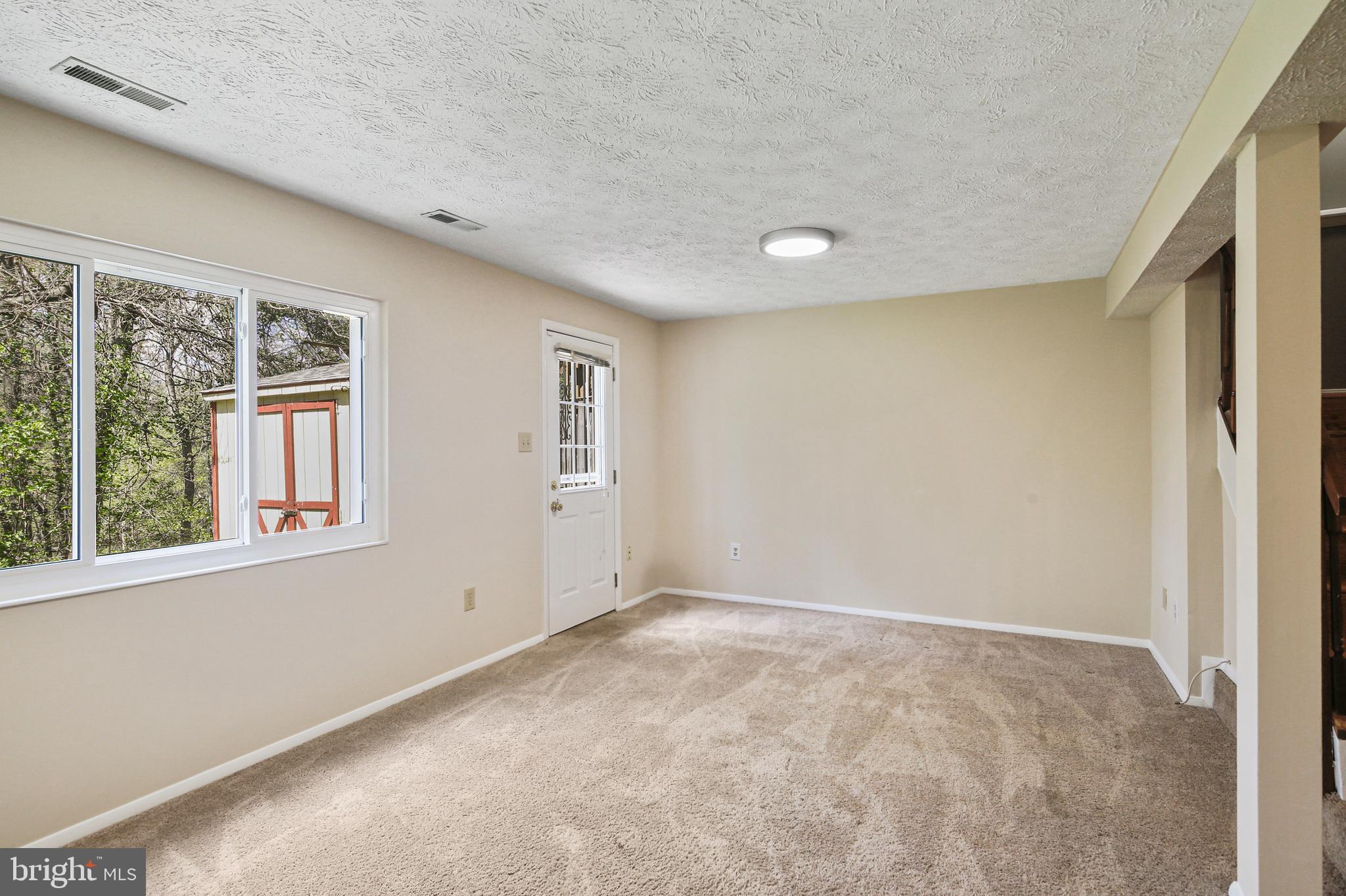 SADDLE CREEK - Residential