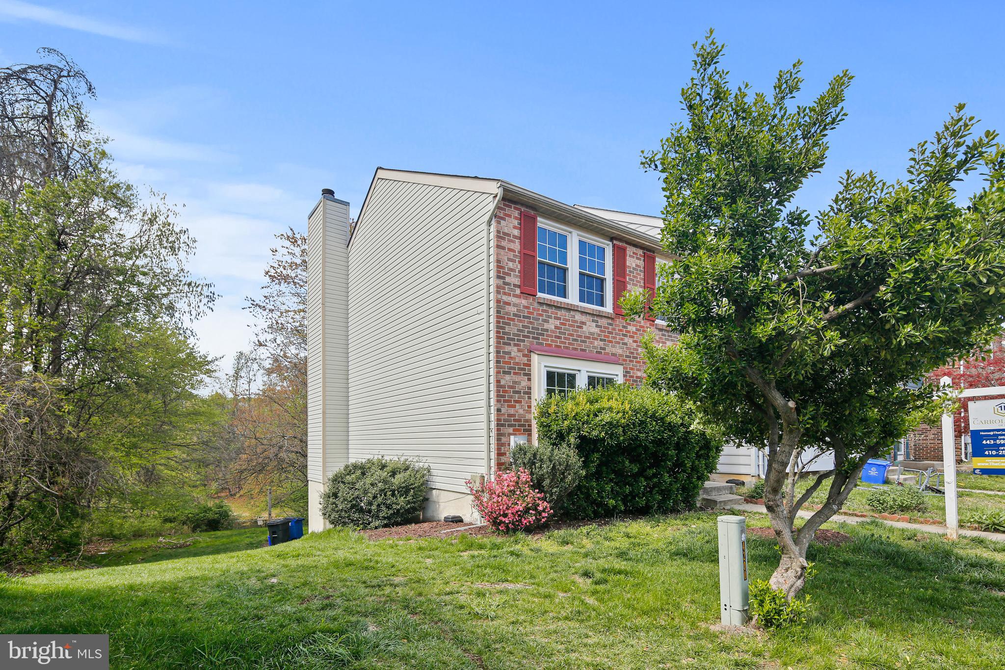 Professional photos coming Thursday.Welcome to this charming brick-front end-unit townhome, where natural beauty meets comfort and style. Nestled in a serene setting that backs up to a treed area with a picturesque pond view, this home offers a peaceful retreat with the chance to spot Canada Geese and Blue Heron right from your cozy backyard.
Step inside to discover a spacious and well-maintained interior that radiates a bright and cheerful atmosphere. The large master bedroom is a highlight, featuring built-in shelving that adds both charm and functionality. This room, along with the other bedrooms and a downstairs recreation room, is comfortably carpeted, creating a warm and inviting space. In contrast, the living and dining rooms, hallway, and stairs boast durable and attractive Pergo flooring, reflecting the home’s blend of practicality and style. Each room is designed with care and attention to detail, making the home both appealing and ready for immediate move-in. The outdoor area is equally inviting, with a tranquil backyard that offers a direct view of the pond and surrounding nature—a perfect spot for relaxation and wildlife observation.
Ideal for those seeking a blend of suburban tranquility and convenient living, this townhome is a true gem. Enjoy the comfort of a well-cared-for home while being surrounded by nature’s beauty, all within a friendly and welcoming community. Don’t miss out on the opportunity to make this delightful townhome your new haven.