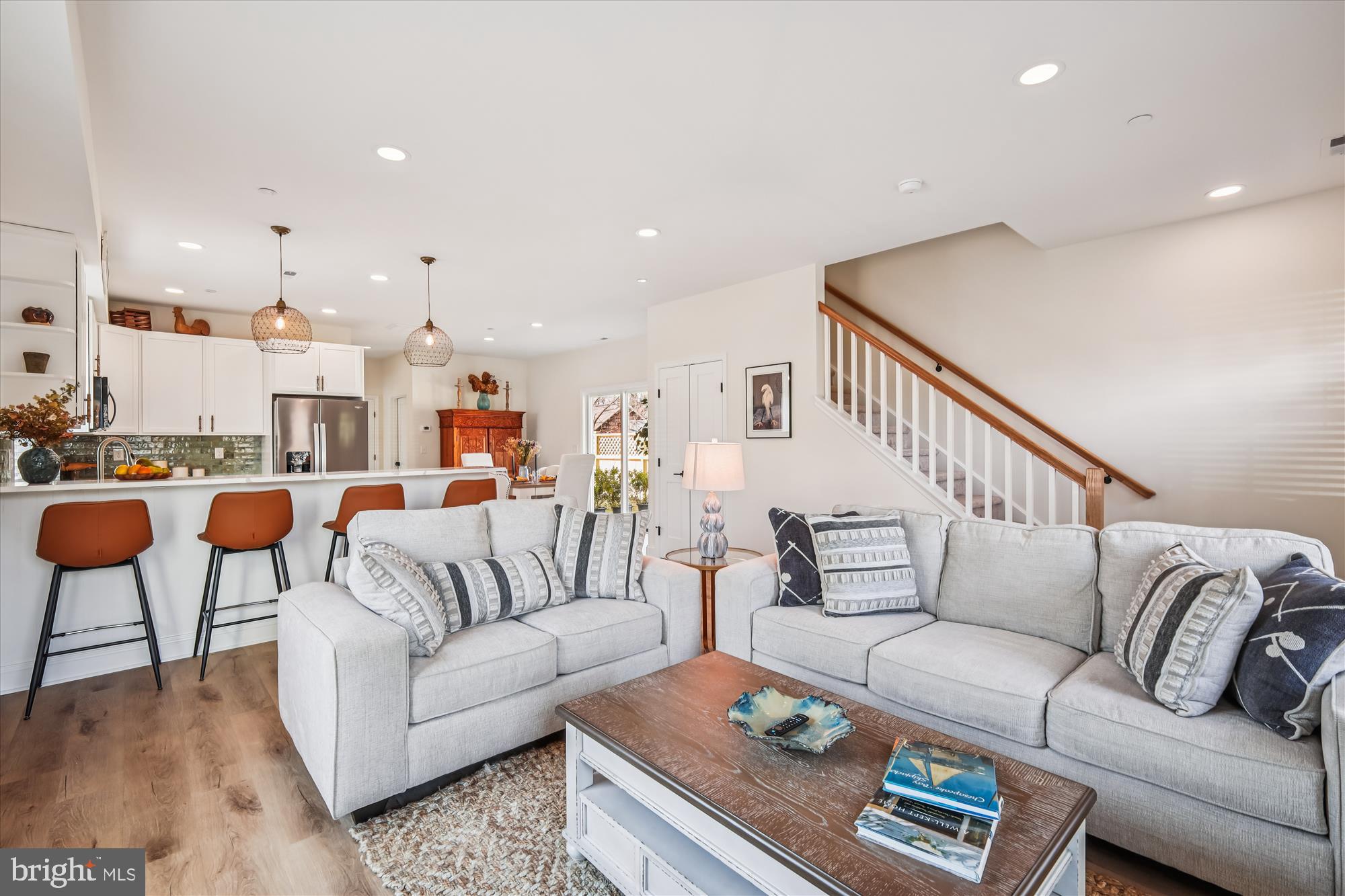 EASTON - Residential Lease