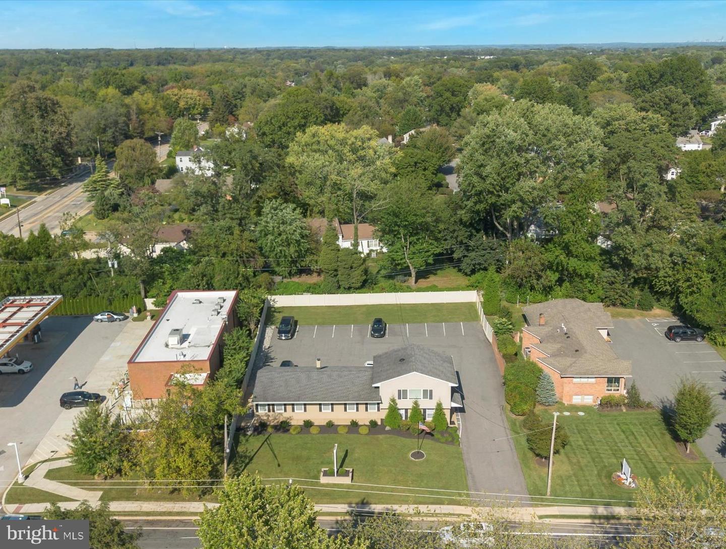 2417 SILVERSIDE ROAD