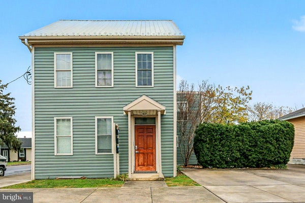 439 MARKET ST APT 3, NEW CUMBERLAND, PA 17070 - Image 483222db9bc2b02c76b3ca659c3a50ee/417792490
